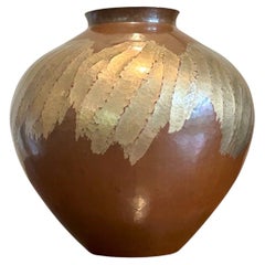 A beautiful Hand-Hammered Copper Japanese Vase by Renowned Gyokusendo