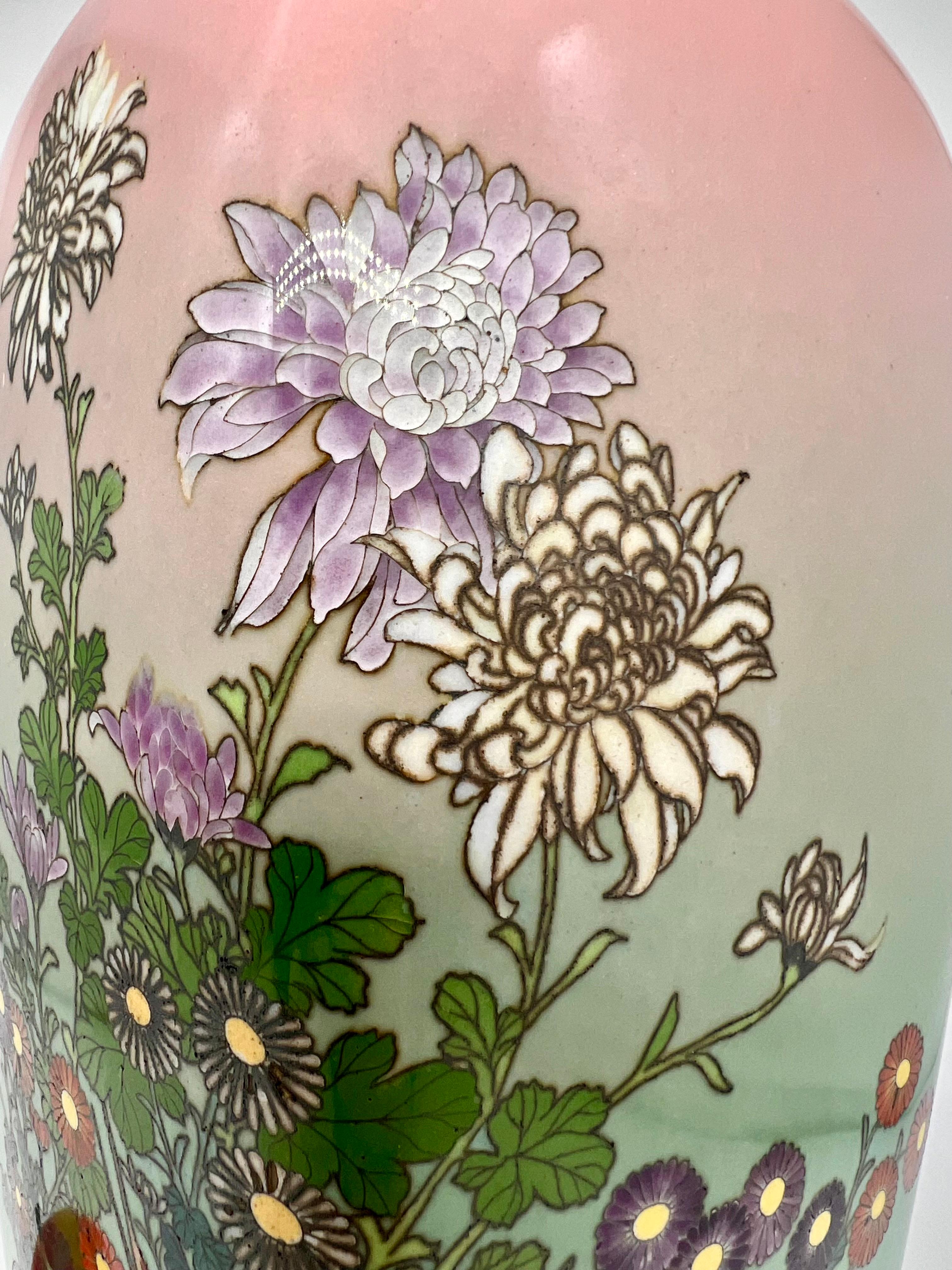 A Beautiful Large Japanese Cloisonne Enamel Vase. Signed .Meiji Period  8