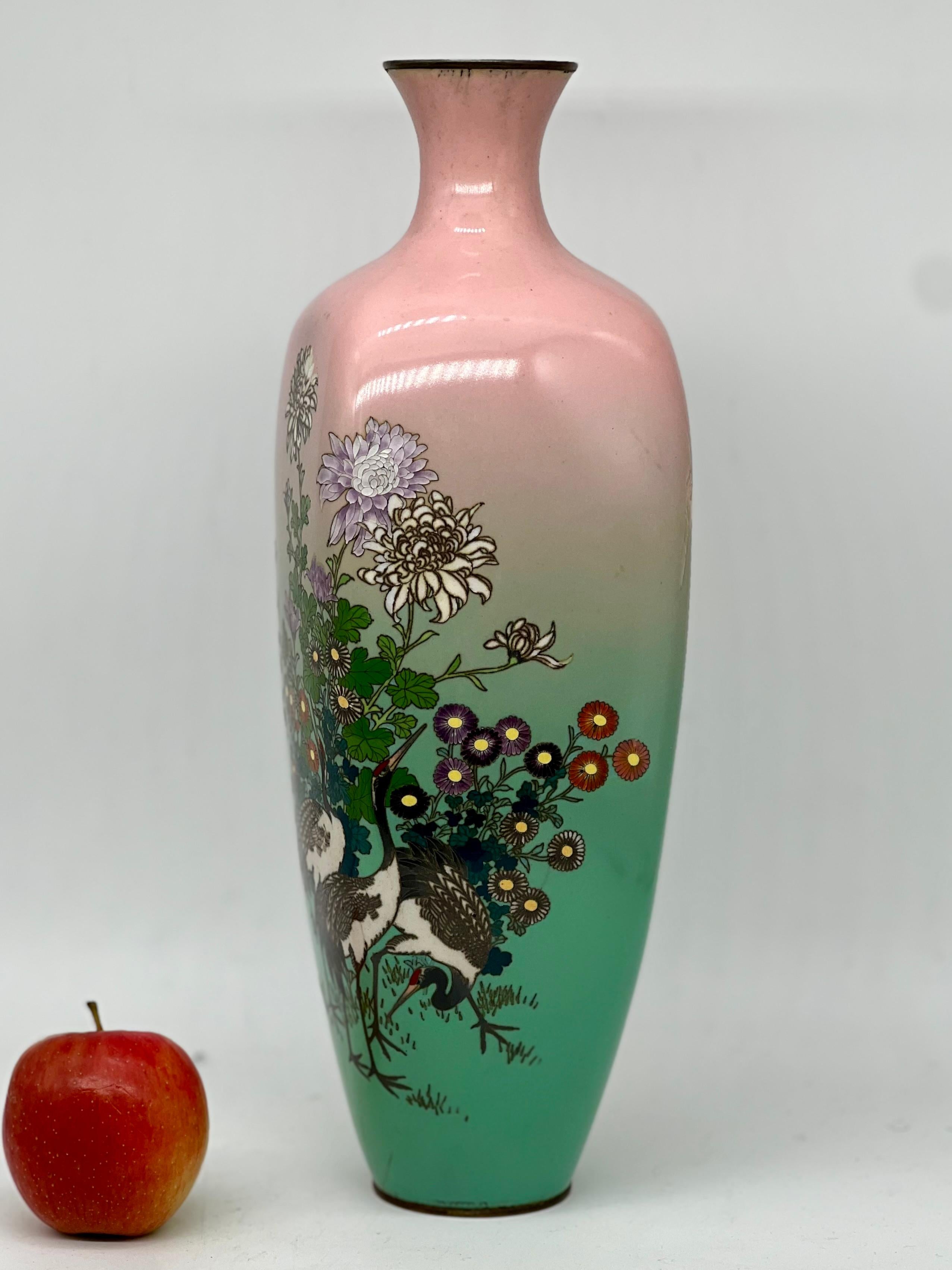 A Beautiful Large Japanese Cloisonne Enamel Vase. Signed .Meiji Period  In Fair Condition In London, GB