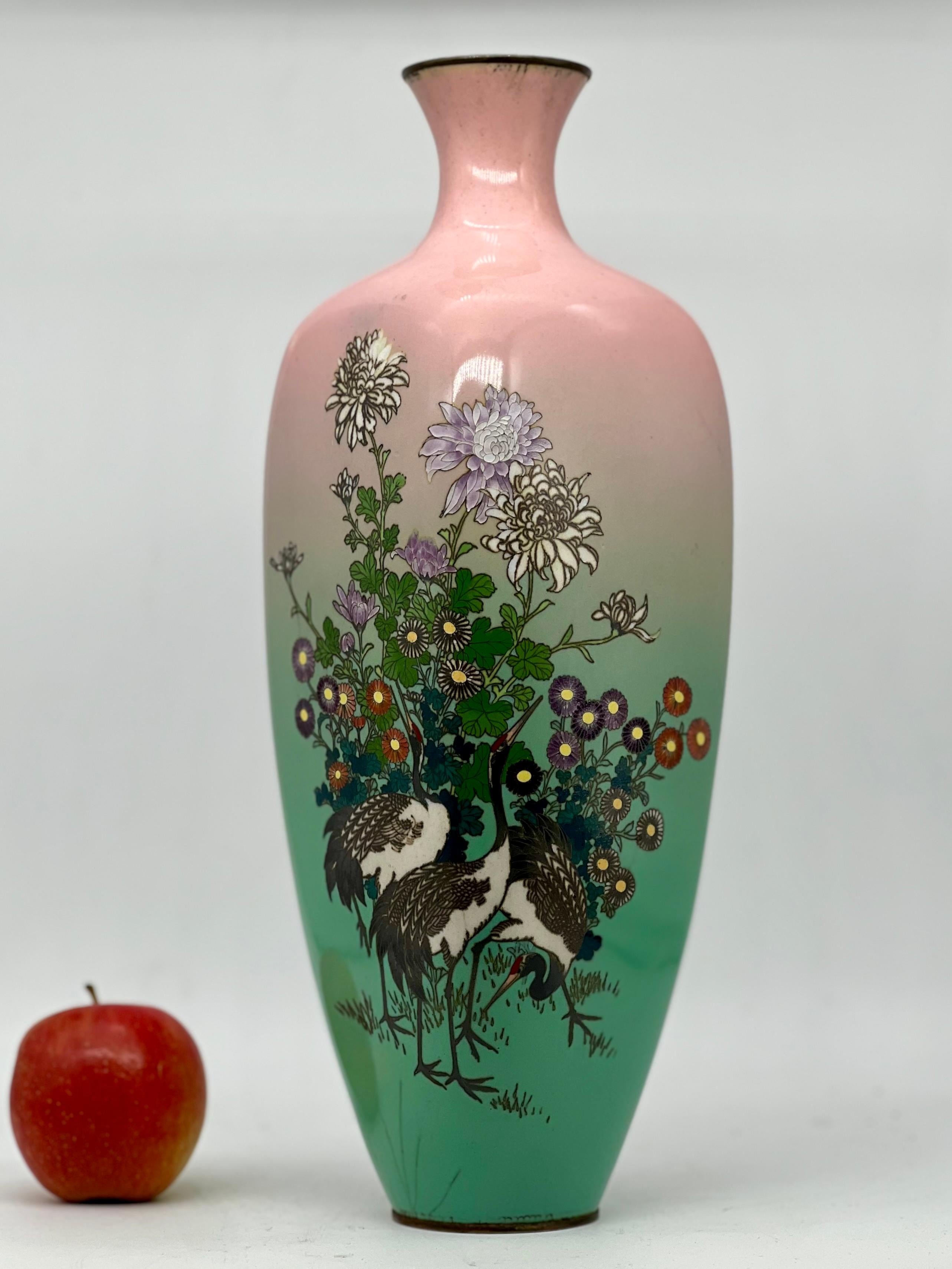 A Beautiful Large Japanese Cloisonne Enamel Vase. Signed .Meiji Period  4