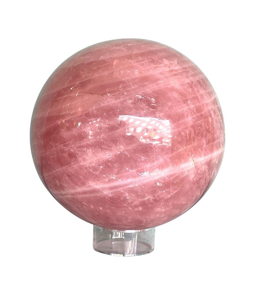 A beautiful large Star Rose quartz polished sphere from Madagascar In Good Condition For Sale In London, GB