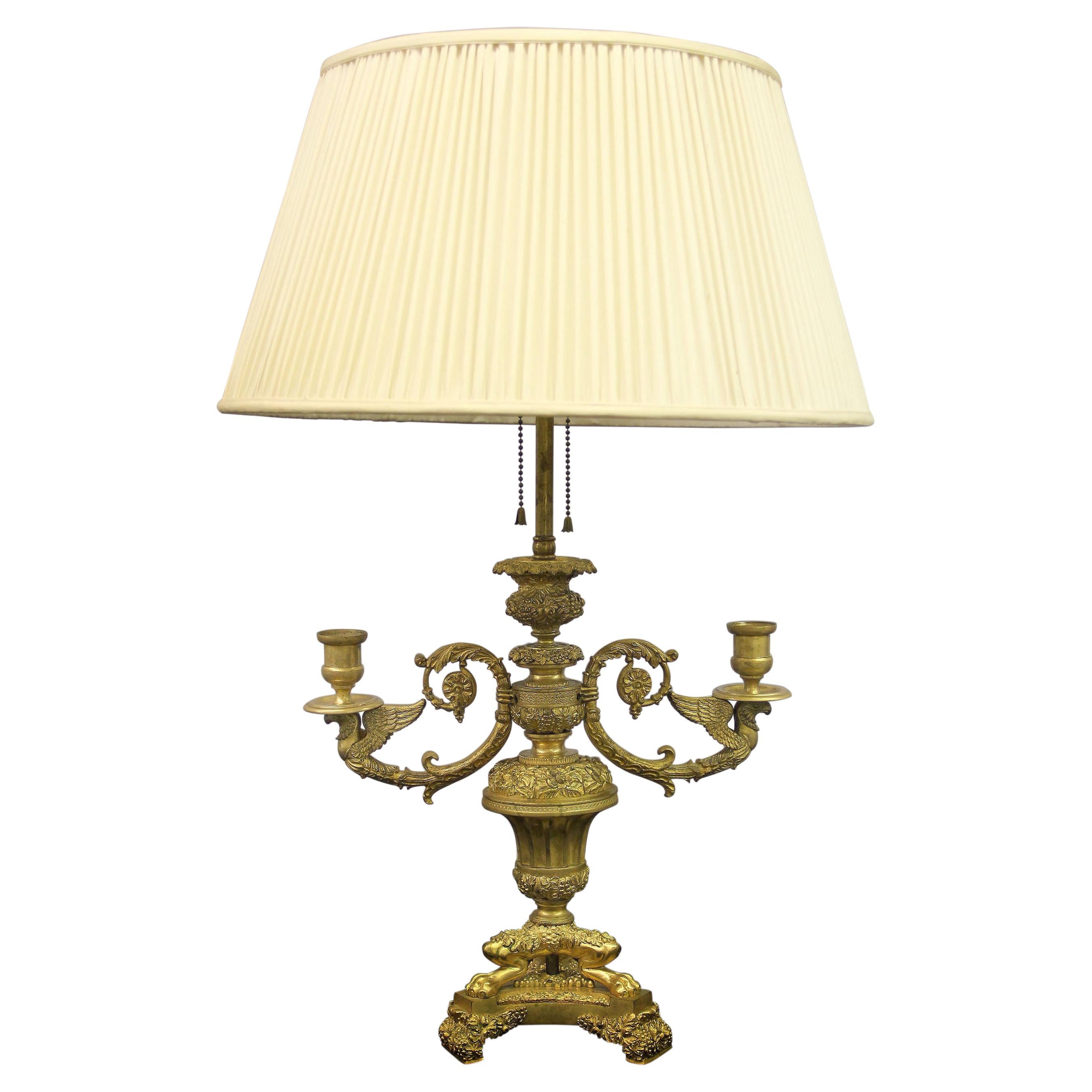 Magnifique lampe en bronze doré de style Empire de la fin du XIXe siècle