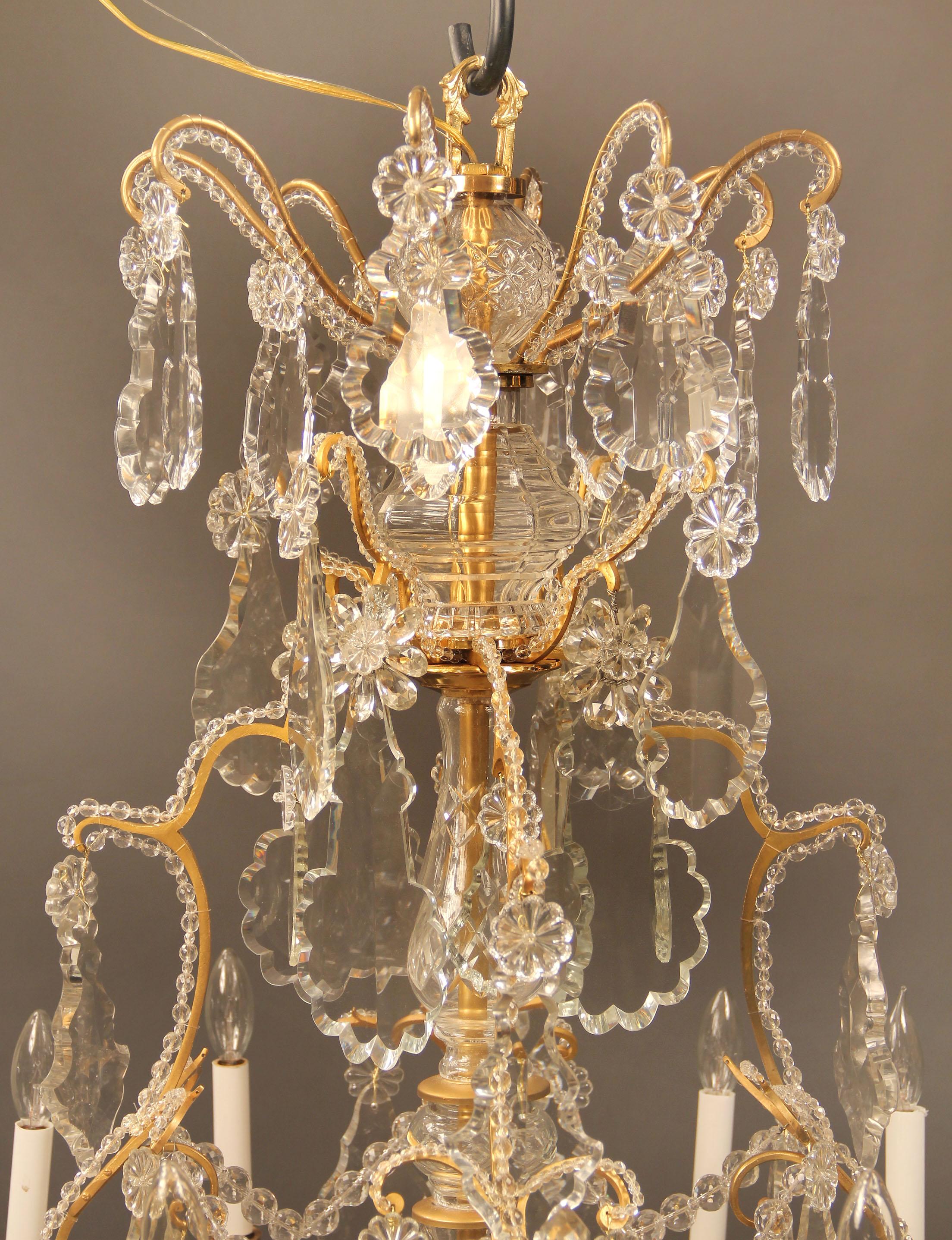 Belle Époque Beautiful Late 19th Century Gilt Bronze and Crystal Eight-Light Chandelier