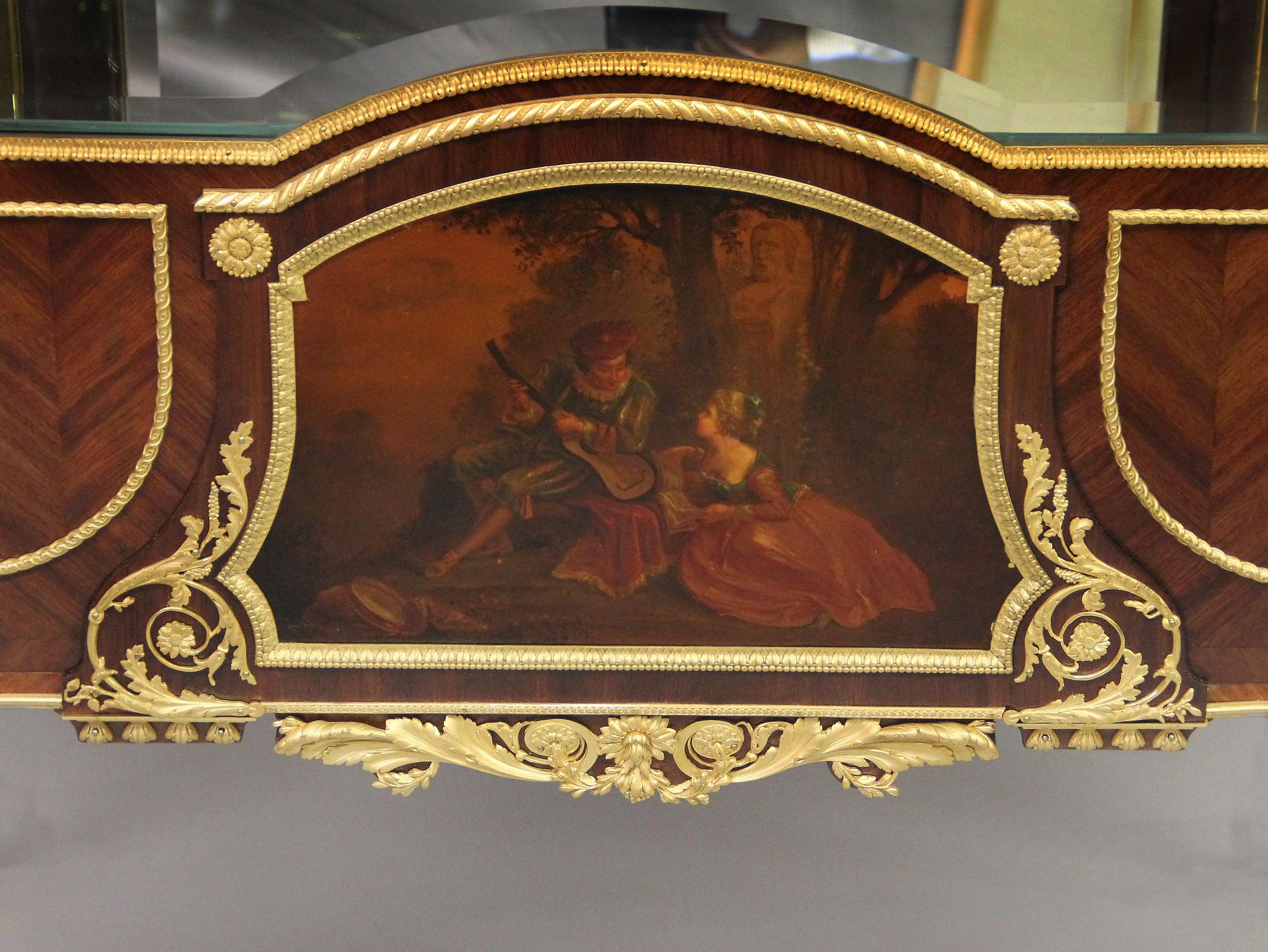 Beautiful Late 19th Century Gilt Bronze Mounted Vitrine by François Linke In Good Condition In New York, NY