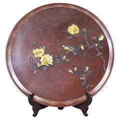 Magnifique plat en bronze et multi-métaux de la fin du XIXe siècle