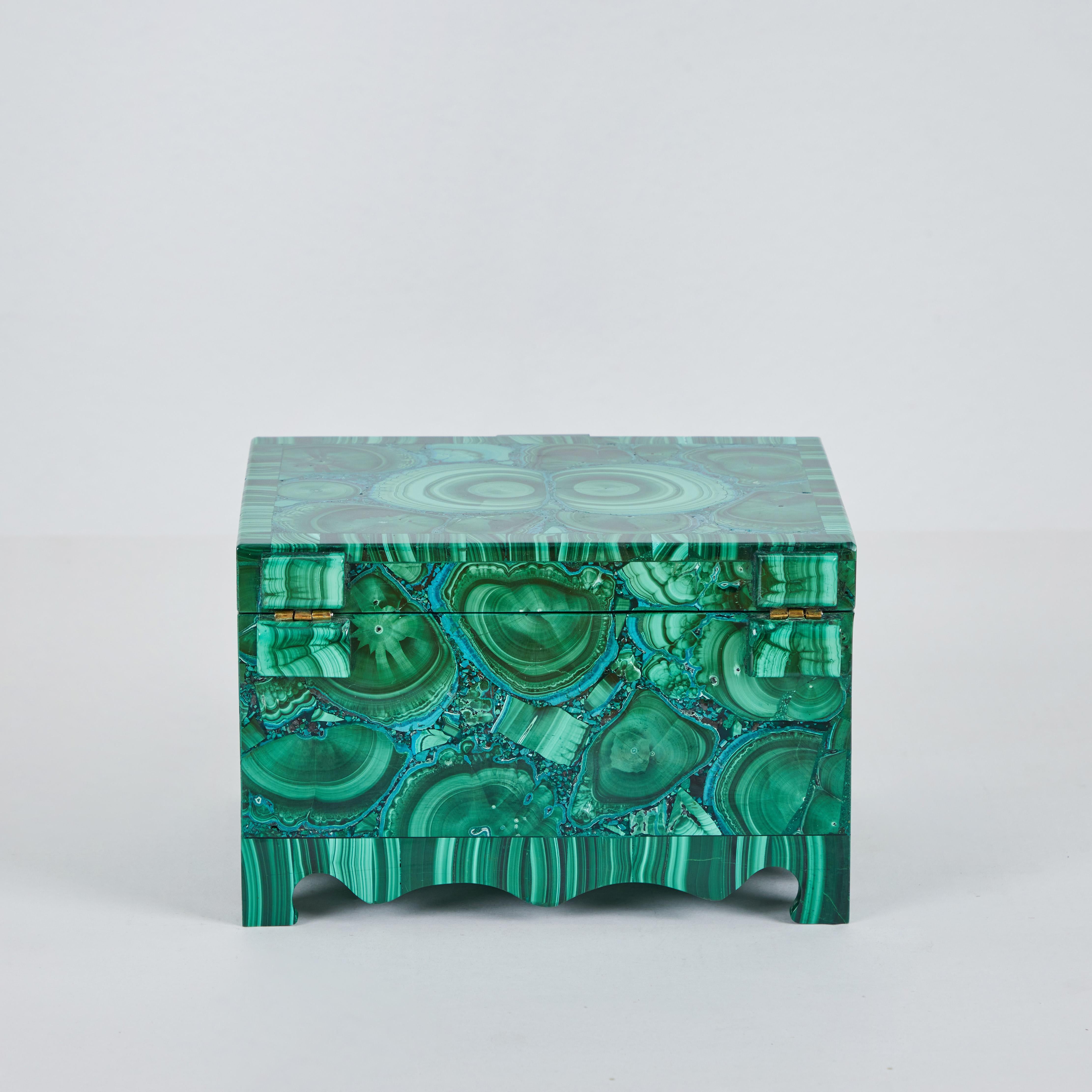 A Beautiful Malachite Box In Good Condition In Palm Desert, CA