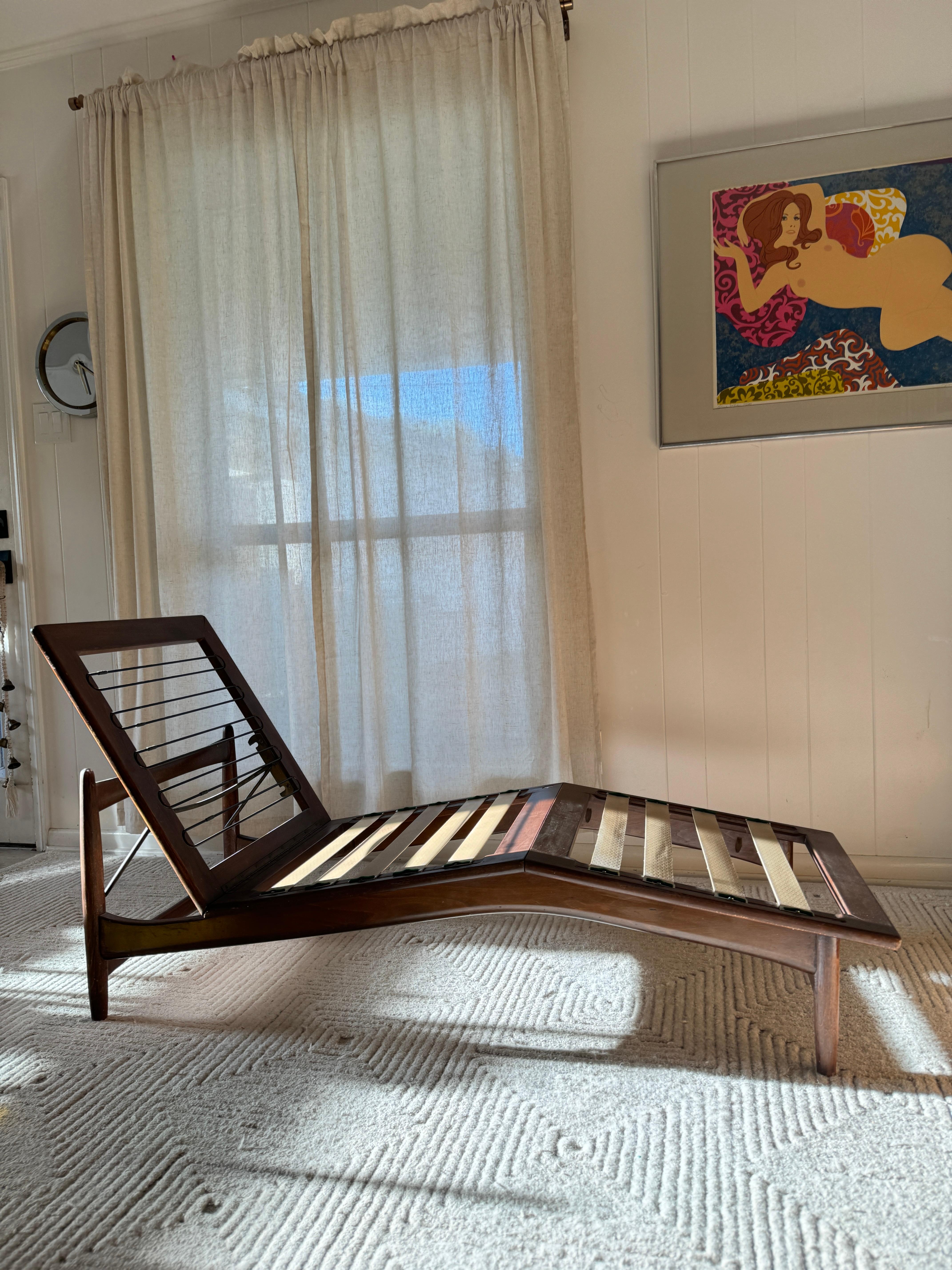 Mid-20th Century A beautiful mid century modern Danish lounge chair by Ib Kofod Larsen for Selig For Sale