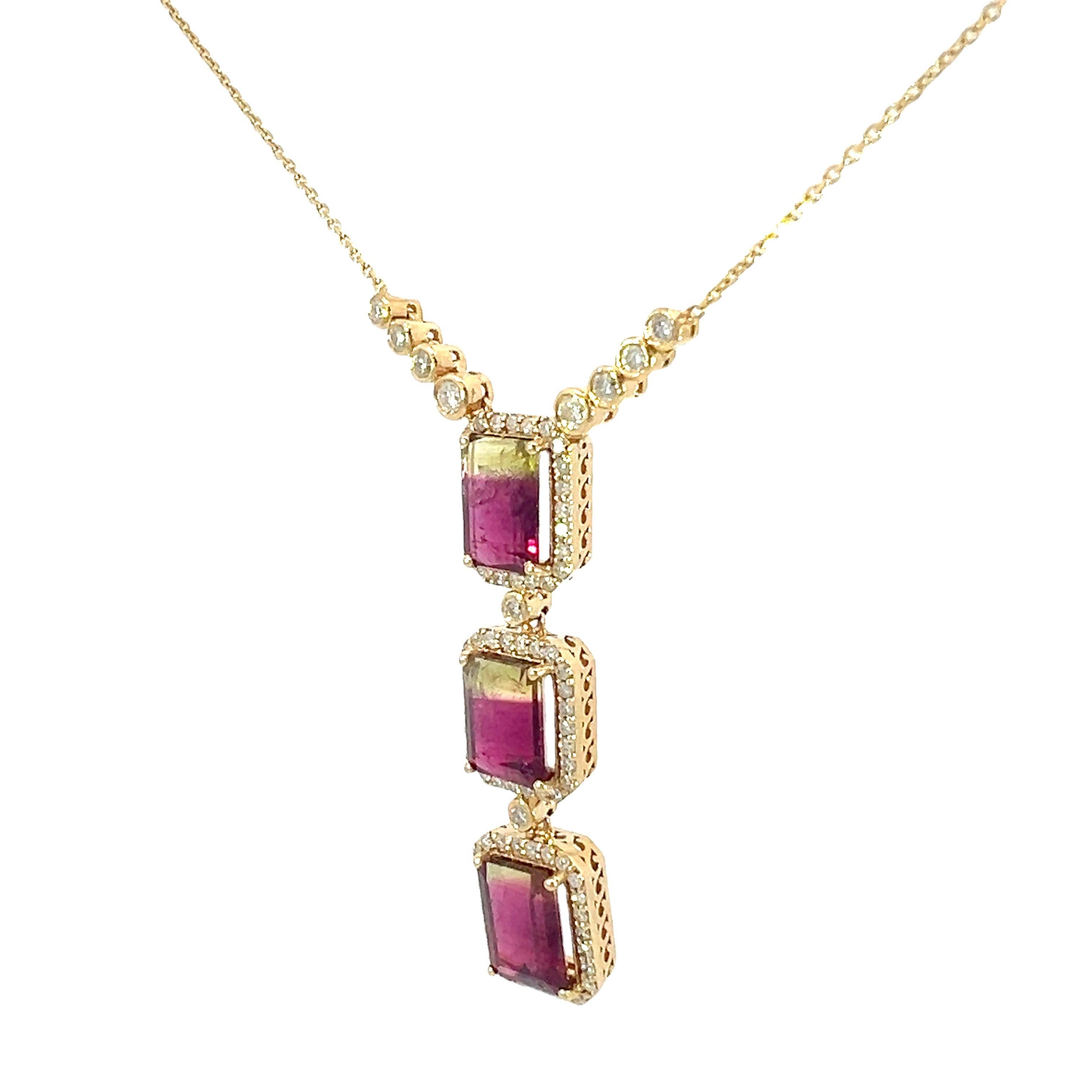 Un precioso collar de turmalina sandía natural y diamantes Corte mixto en venta