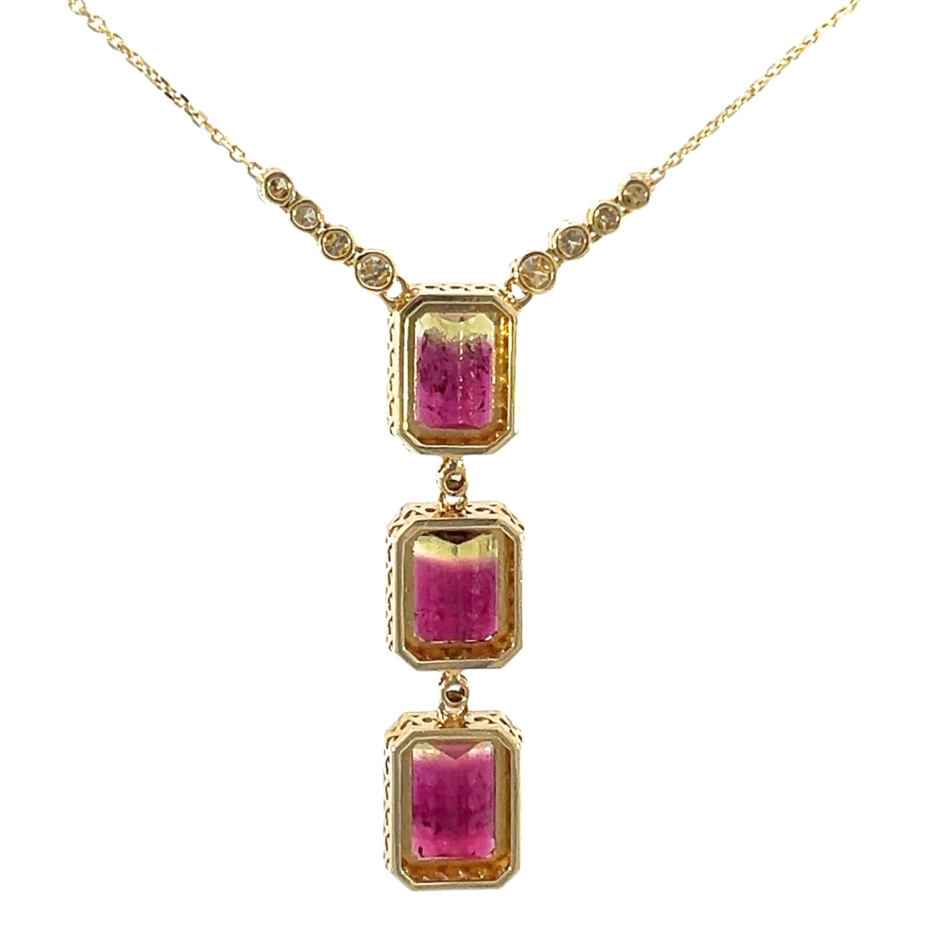 De las mujeres Un precioso collar de turmalina sandía natural y diamantes en venta