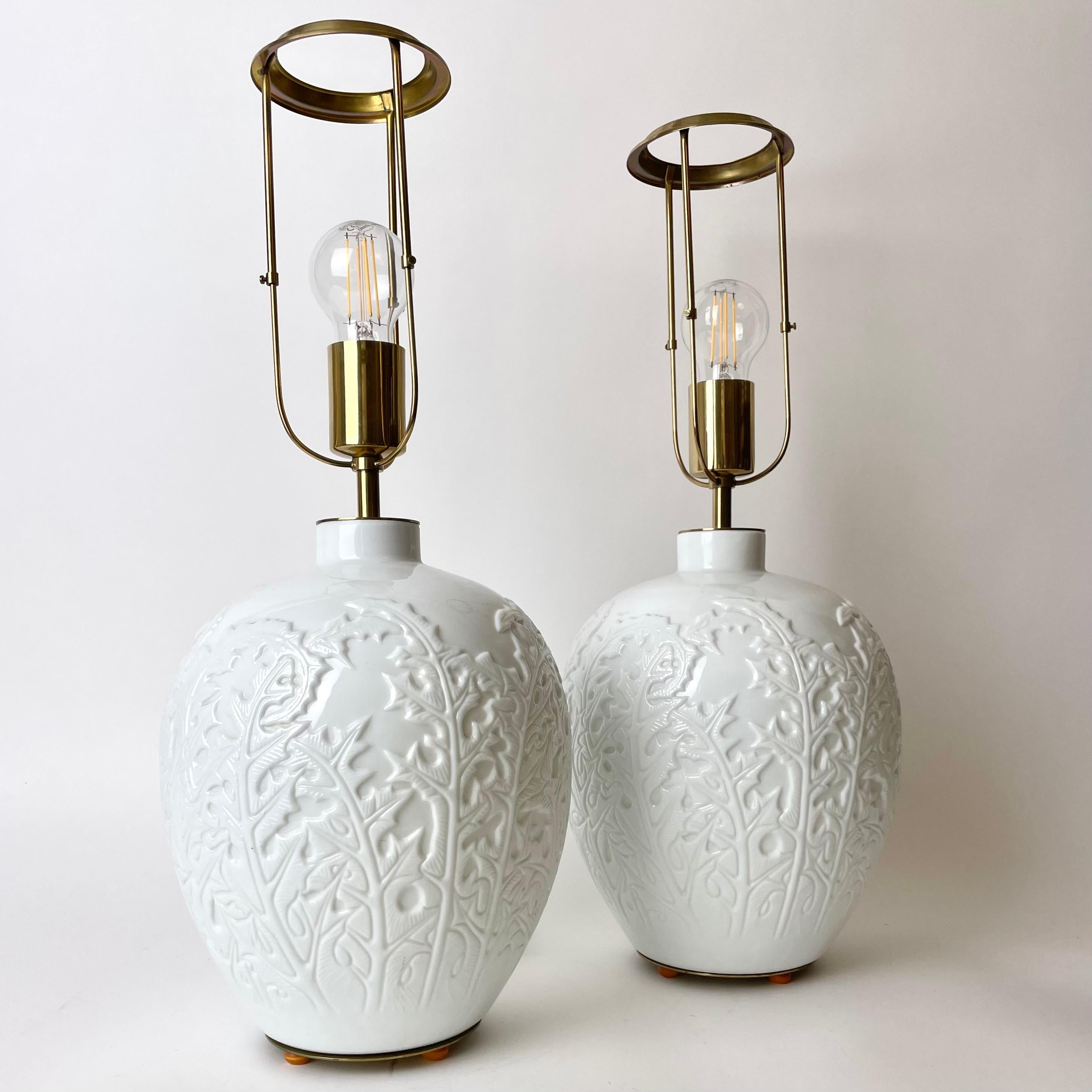 Mid-Century Modern Beautiful Pair of Table Lamps from Firma Svenskt Tenn, Sweden in Opaline Glass