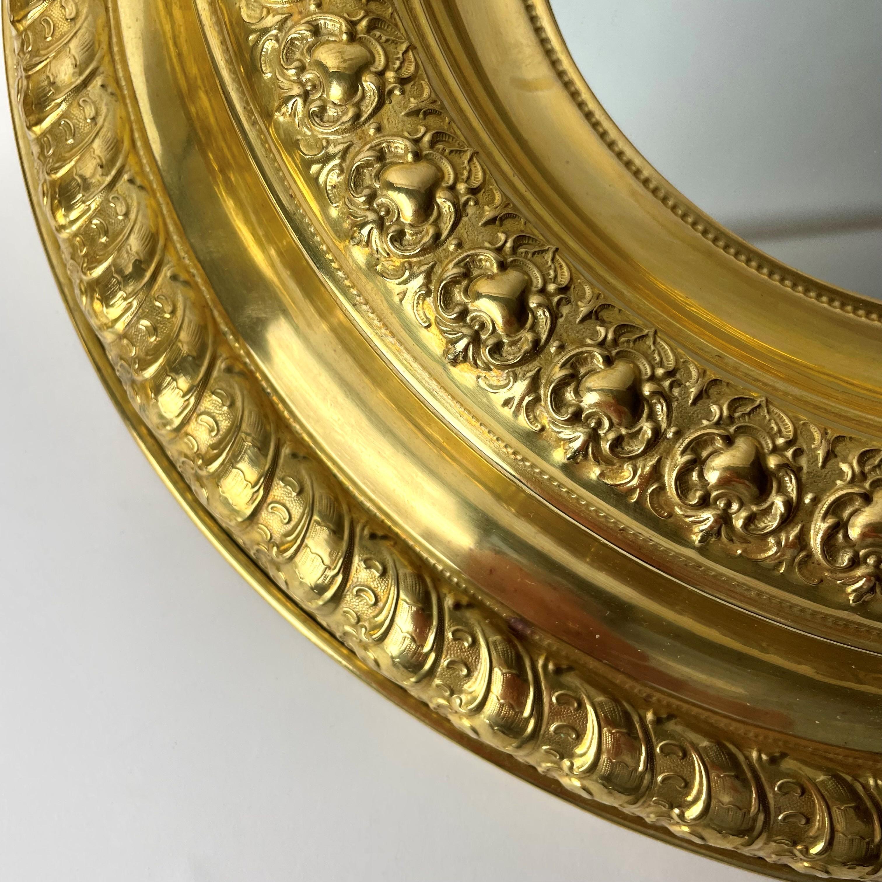 Beautiful Pair of Wall Mirrors in Brass from Late 19th Century For Sale 2