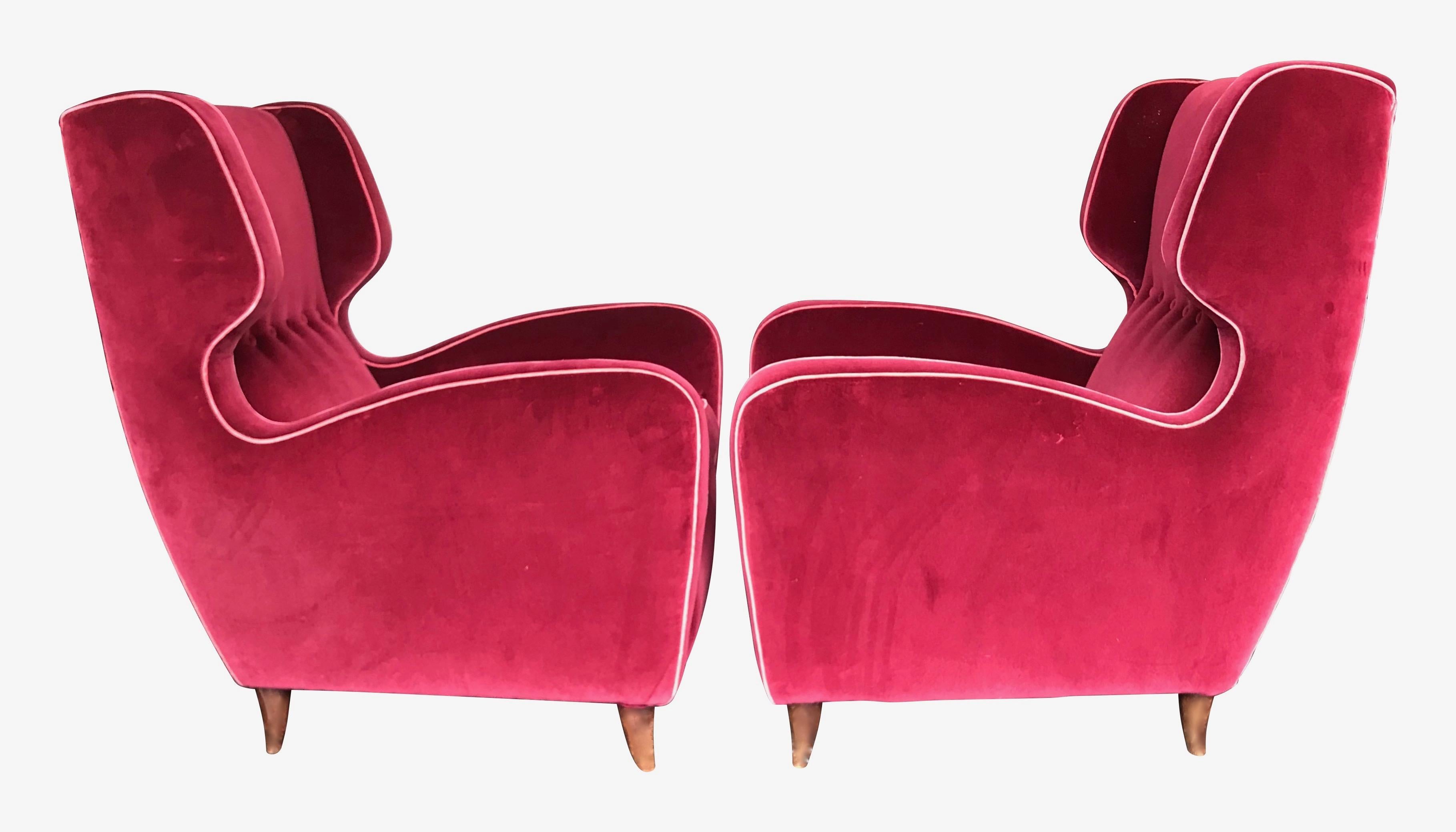 Mid-Century Modern Beautiful Pair of Wing Backed Armchairs Attributed to Guglielmo Ulrich