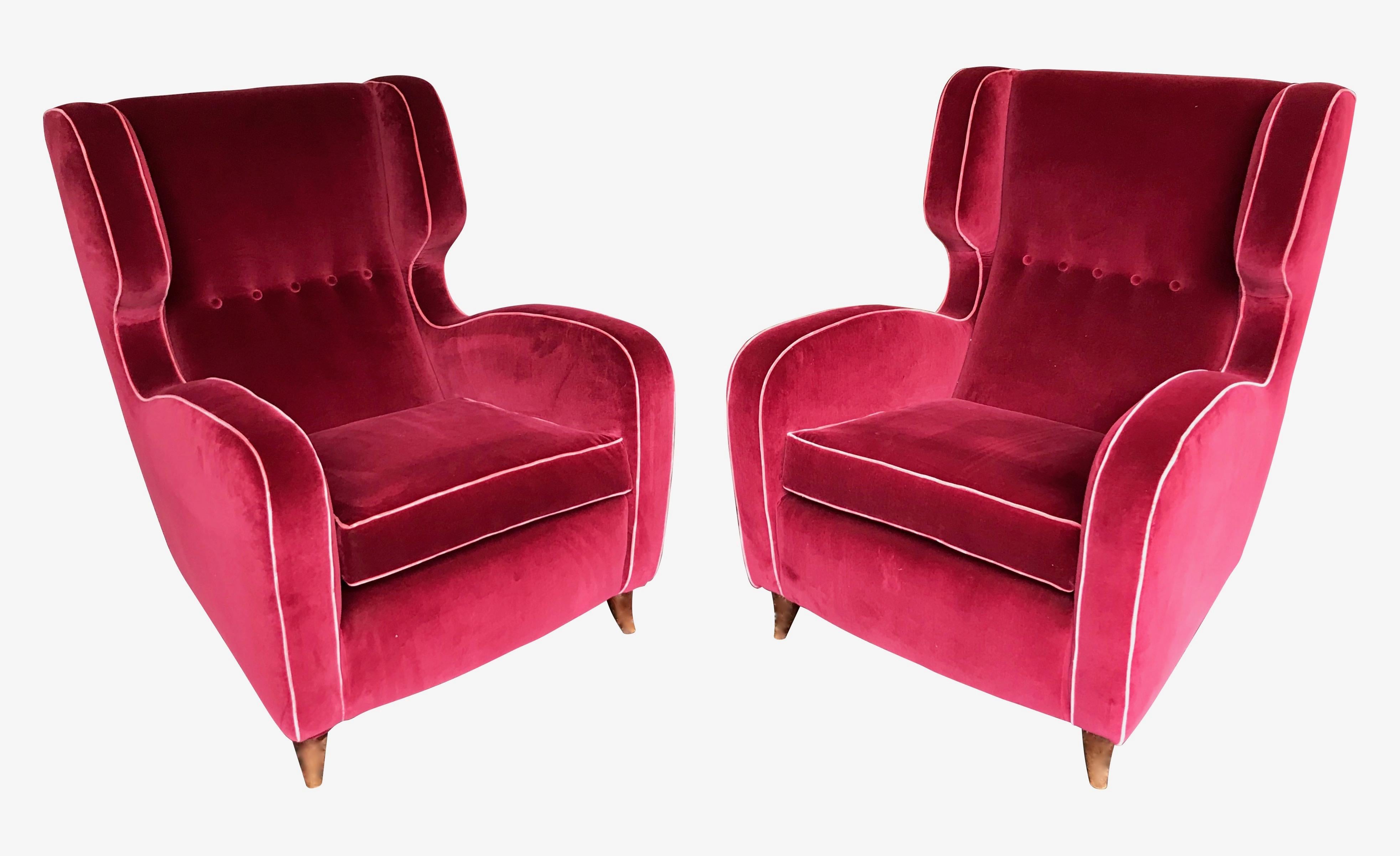 Italian Beautiful Pair of Wing Backed Armchairs Attributed to Guglielmo Ulrich