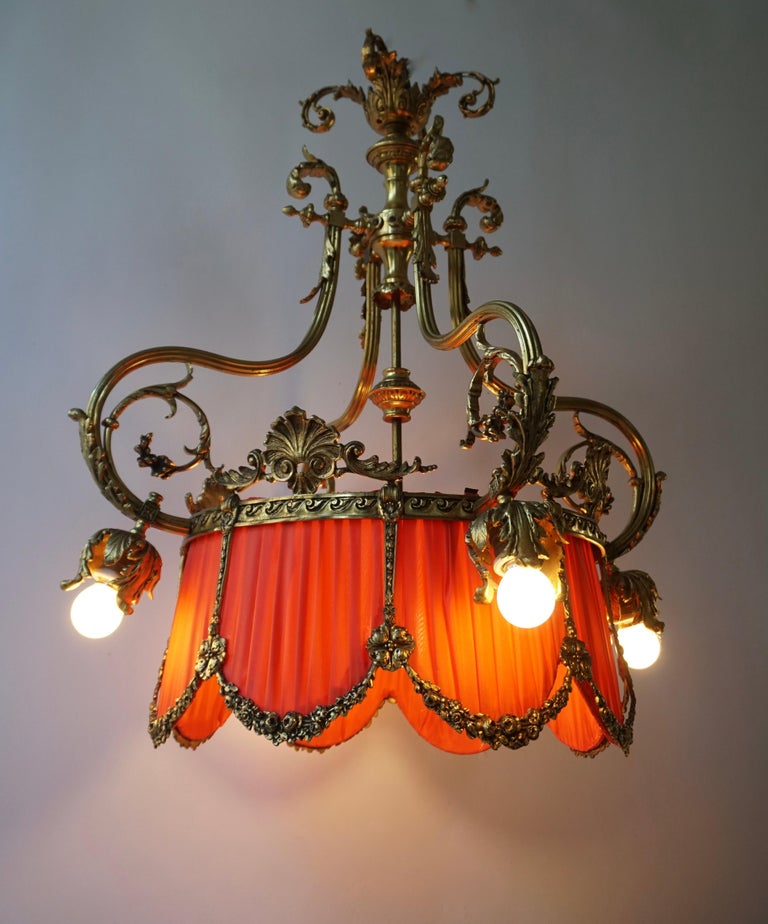 Beautiful Palatial Bronze Chandelier in the Shape of a Crown For Sale 3