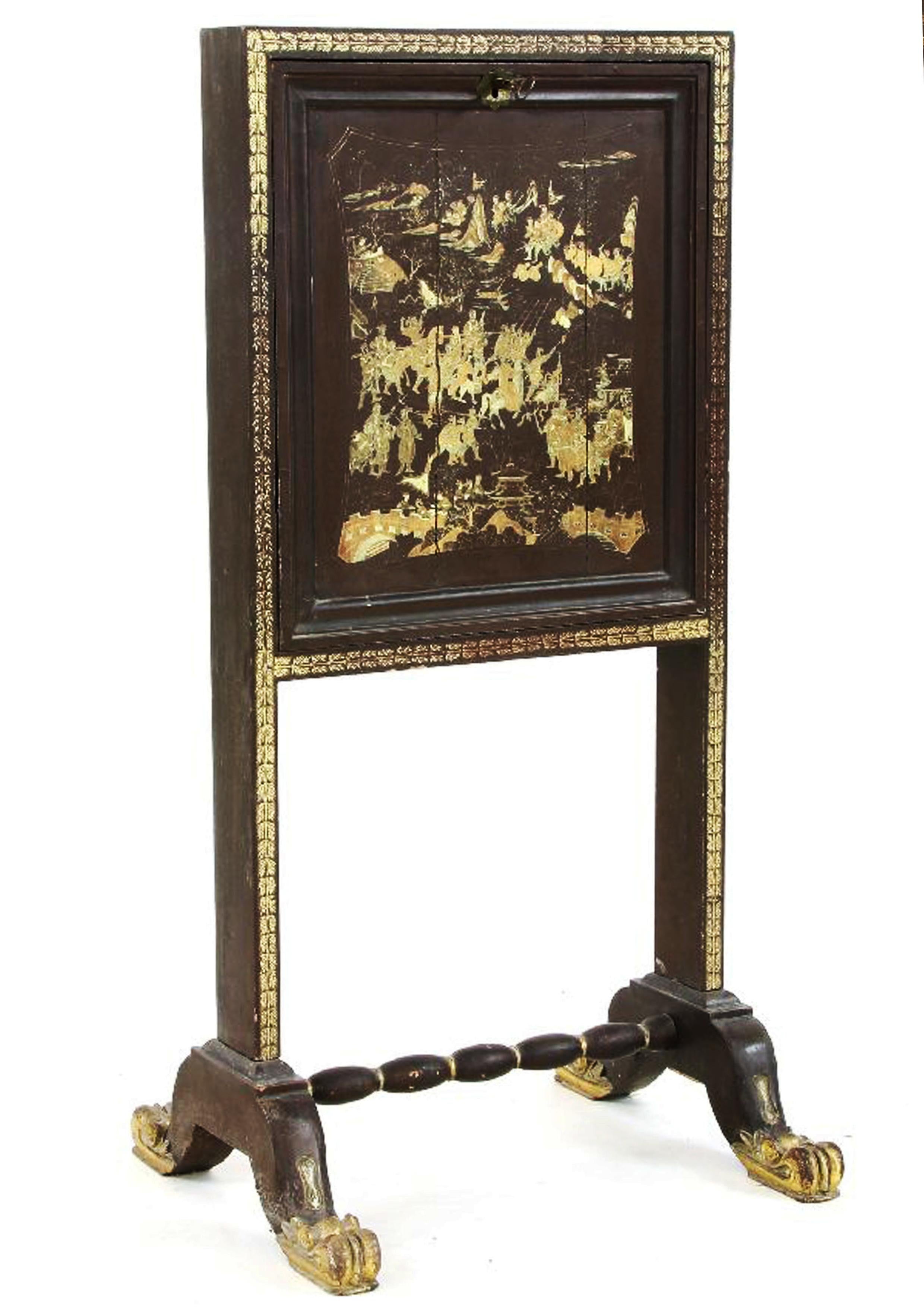 A Beautiful & Rare Napoleon III 19th Century, Chinese Lacquer & Gilt Secretaire For Sale 5