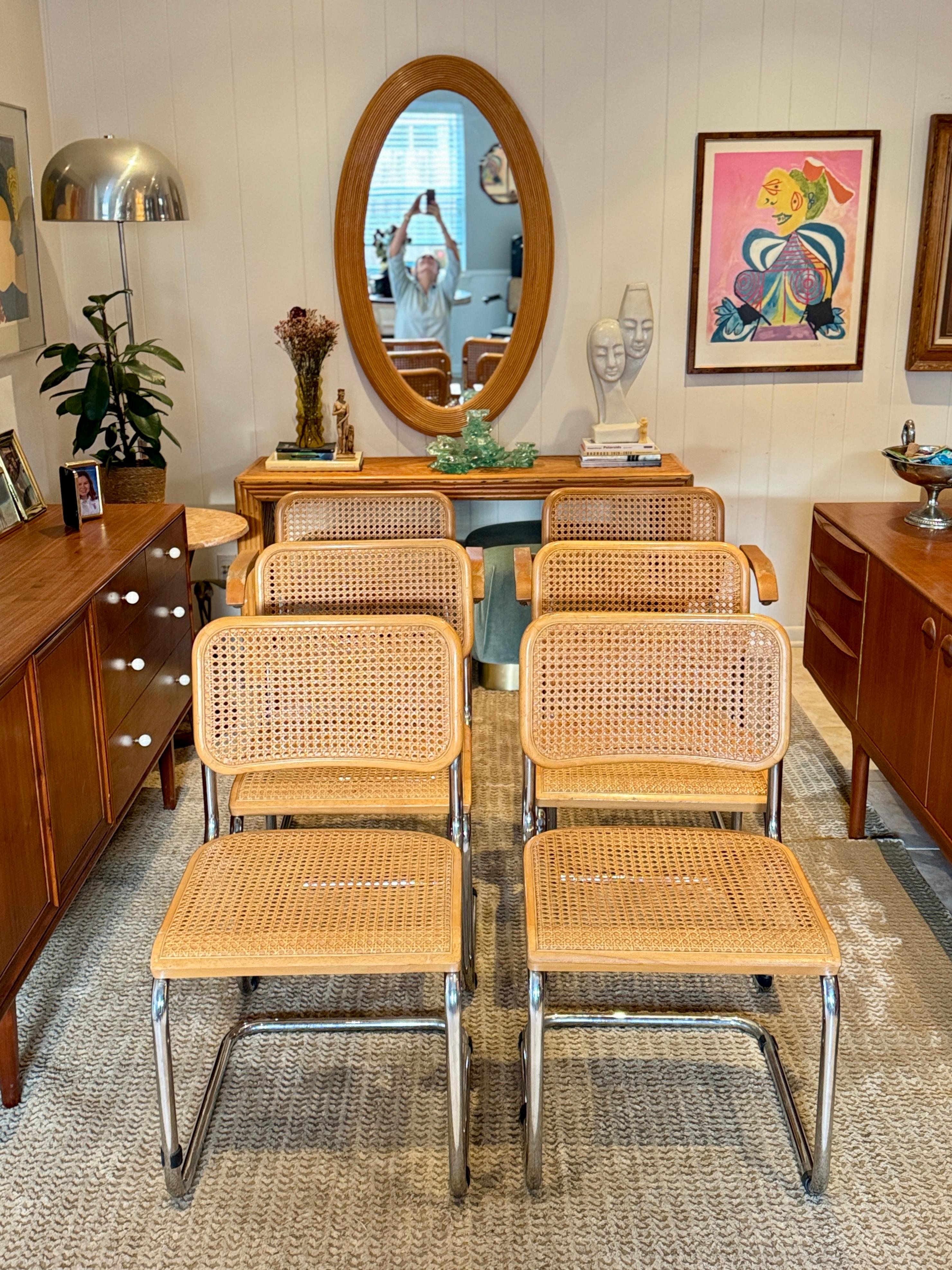Un magnifique ensemble de 6 chaises iconiques CIRCA fabriquées par GFM, circa 1940s( ?) Bon état à Houston, TX