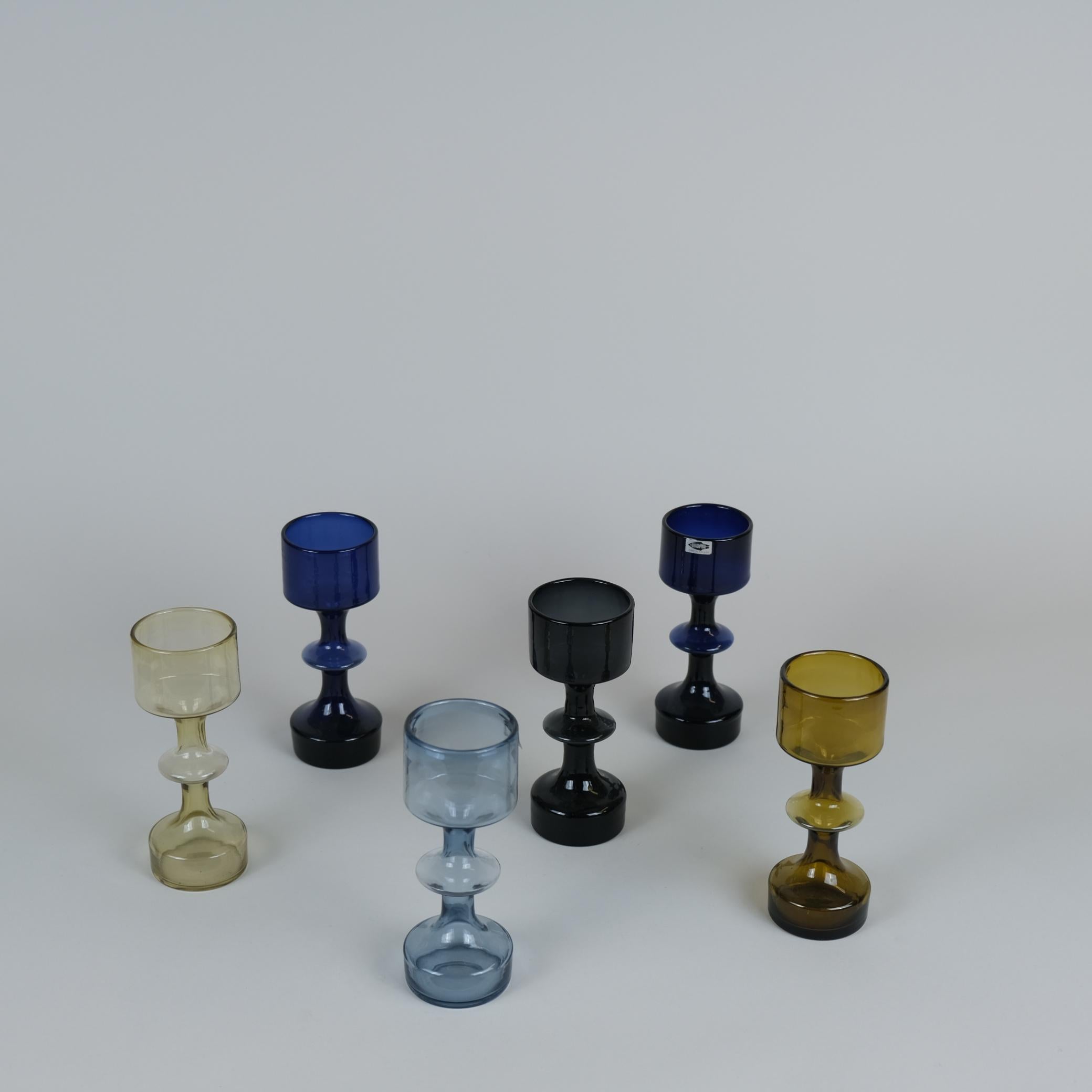 Kaj Franck disegnò per la fabbrica Nuutajärvi dal 1951 fino agli anni '80. Allo stesso tempo lavorava come designer per la fabbrica Arabia.
A Nuutajärvi Franck ha progettato oggetti in vetro artistico, articoli unici e prodotti per la produzione di