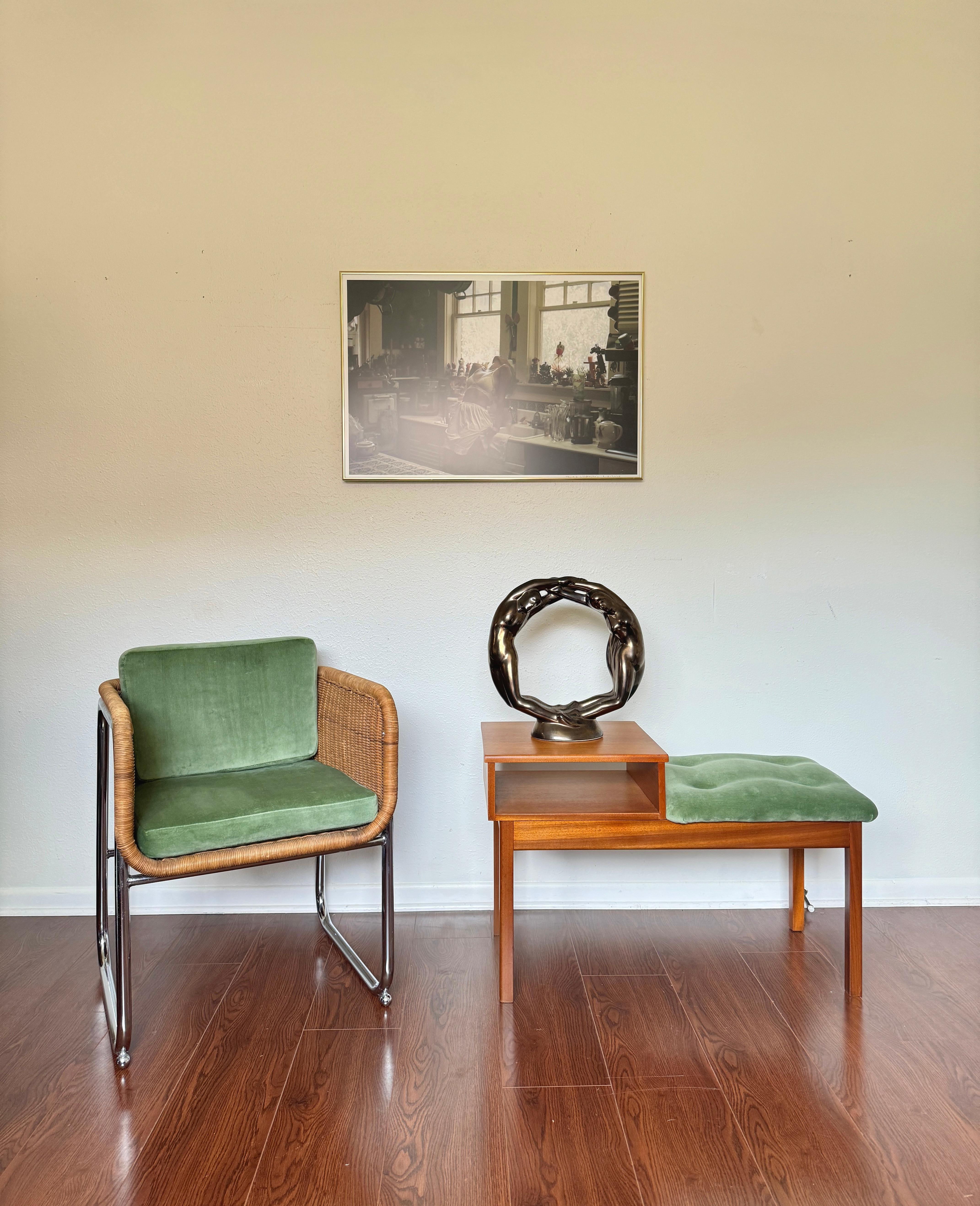 A beautiful vintage model D43 wicker and chrome cantilever chair 5