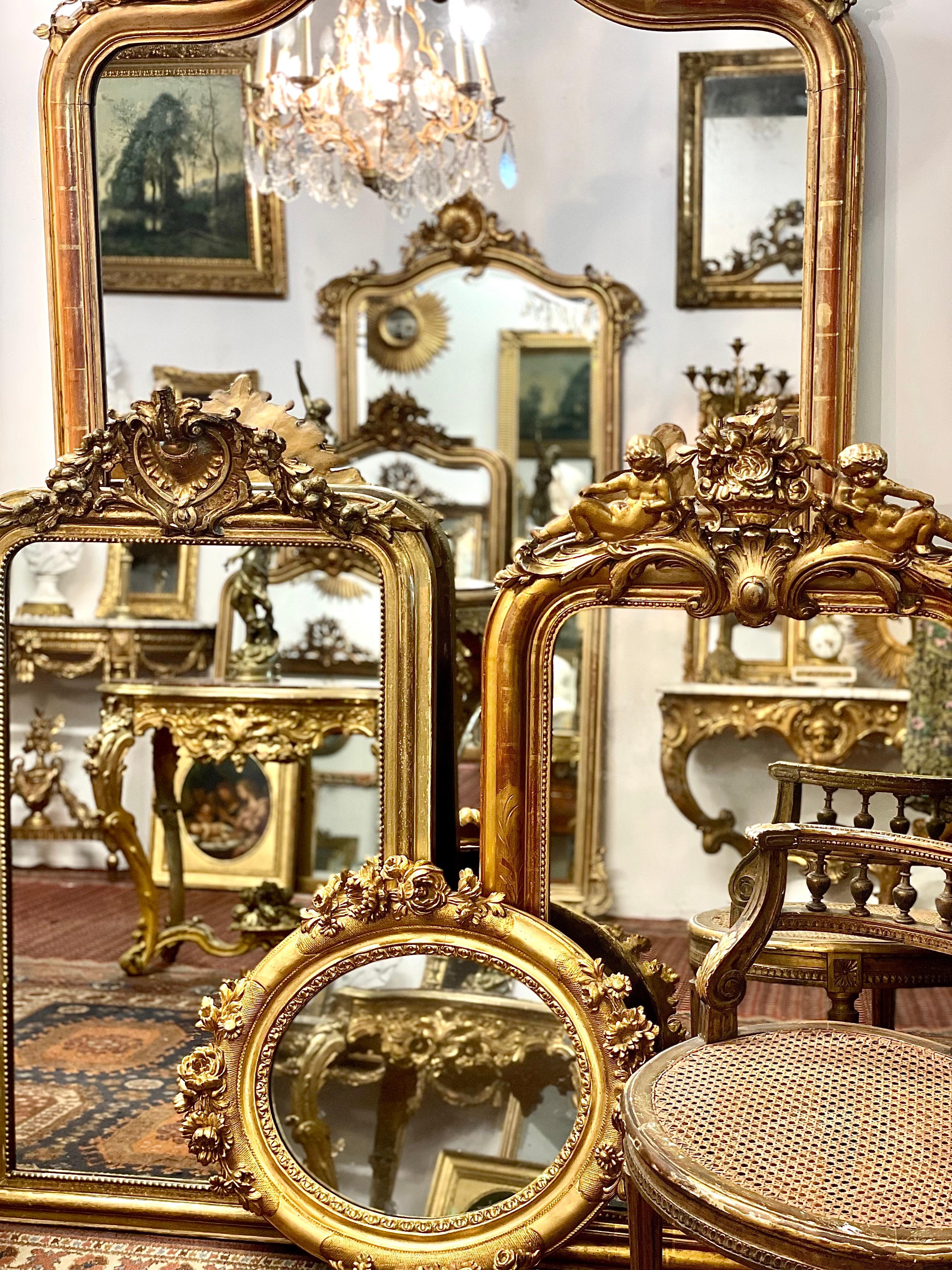 Miroir ovale Louis XVI du 19ème siècle en vente 4
