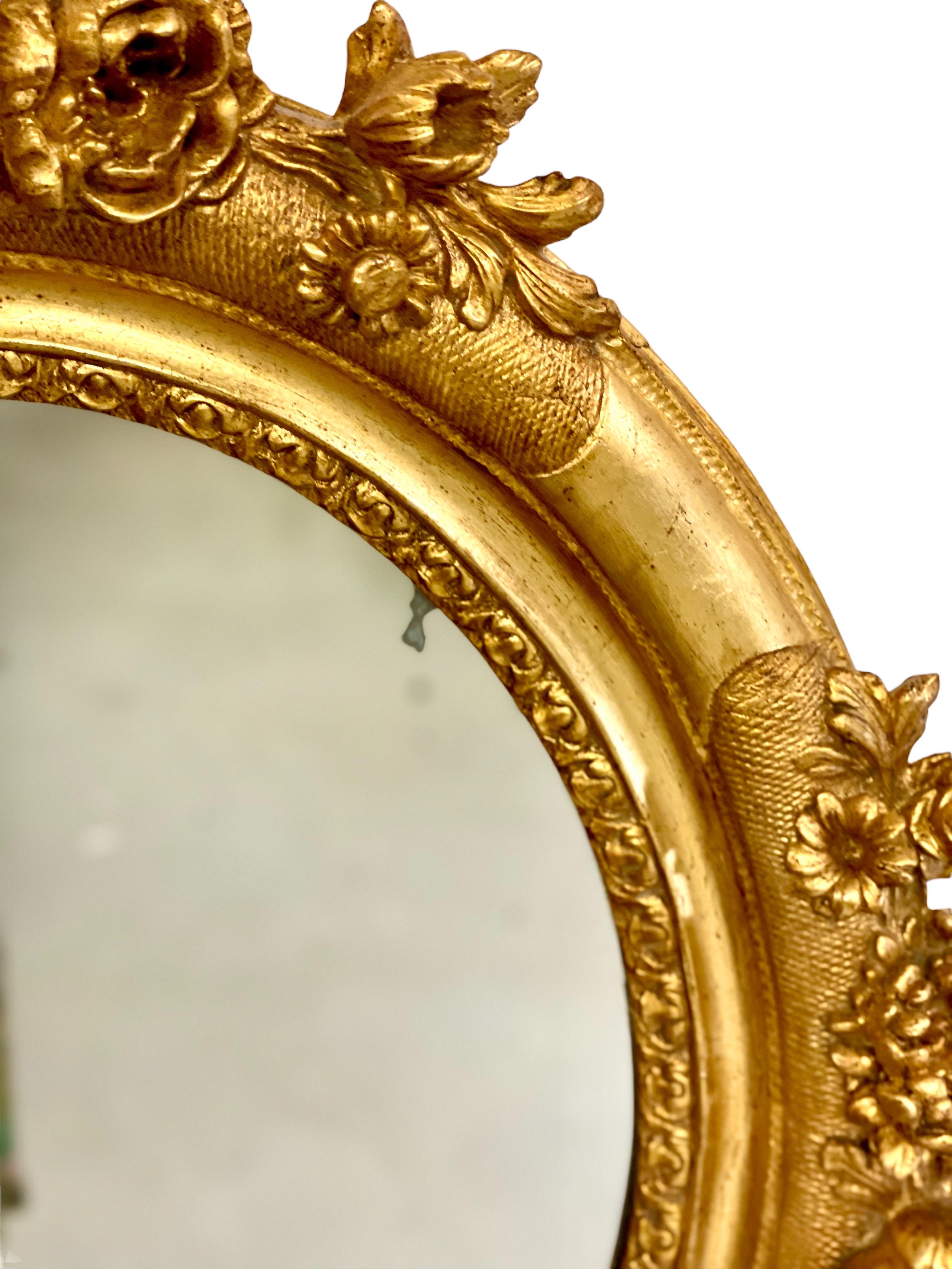 Français Miroir ovale Louis XVI du 19ème siècle en vente
