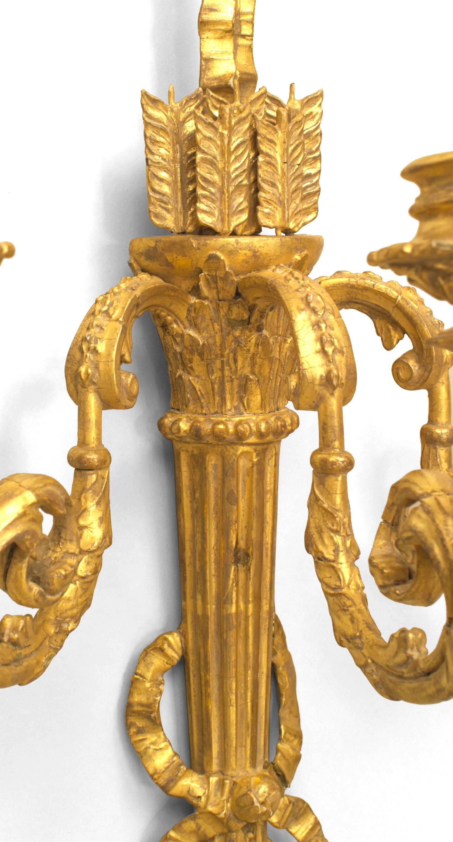 18th Century Pair of French Louis XVI Gilt Wooden Wall Sconces For Sale