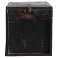 Wunderschön getragene Wabi Sabi „Safe“ aus der späten Edo-Zeit