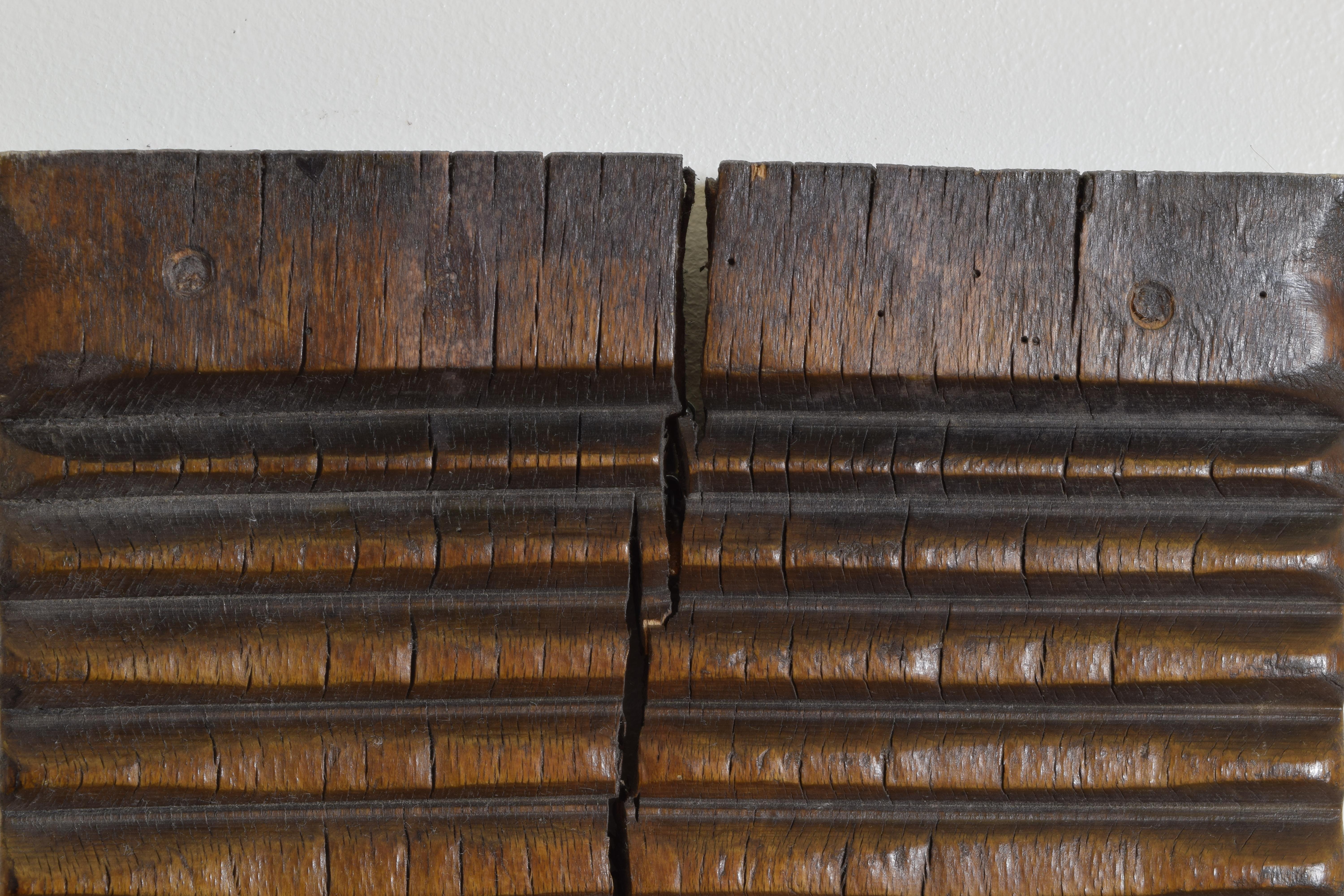 Belgisches doppelseitiges Waschtisch aus Nussbaumholz, 2. Viertel des 19. Jahrhunderts (Mittleres 19. Jahrhundert) im Angebot