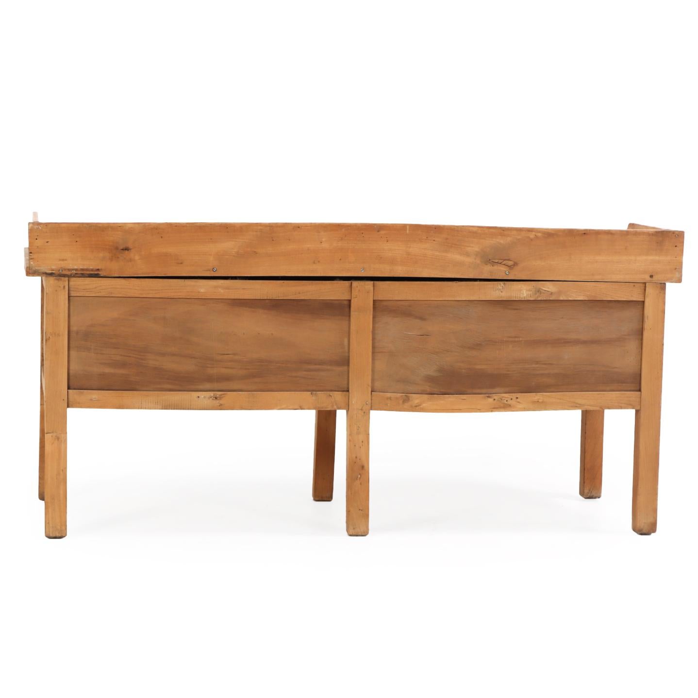 A Belgian Maple Bakery Table / Work Table, C. 1930. In Good Condition For Sale In Philadelphia, PA