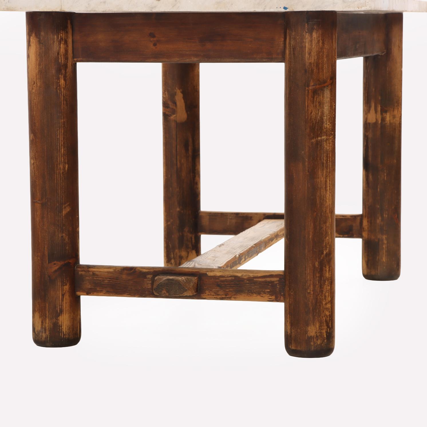 Mesa de pino belga con tablero de mármol blanco, c. 1900. Industrial en venta