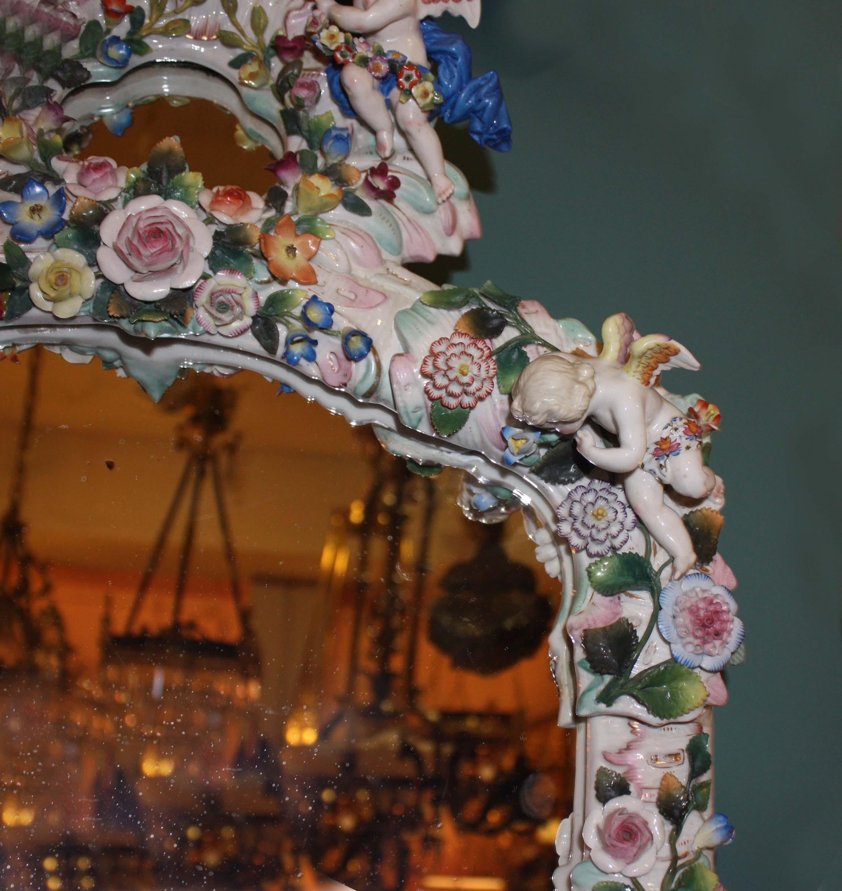 Belle Époque Sitzendorf Porcelain-Mounted Mirror, Encrusted with Flowers For Sale 4