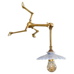 Benson-Wandleuchte mit Glasschirm