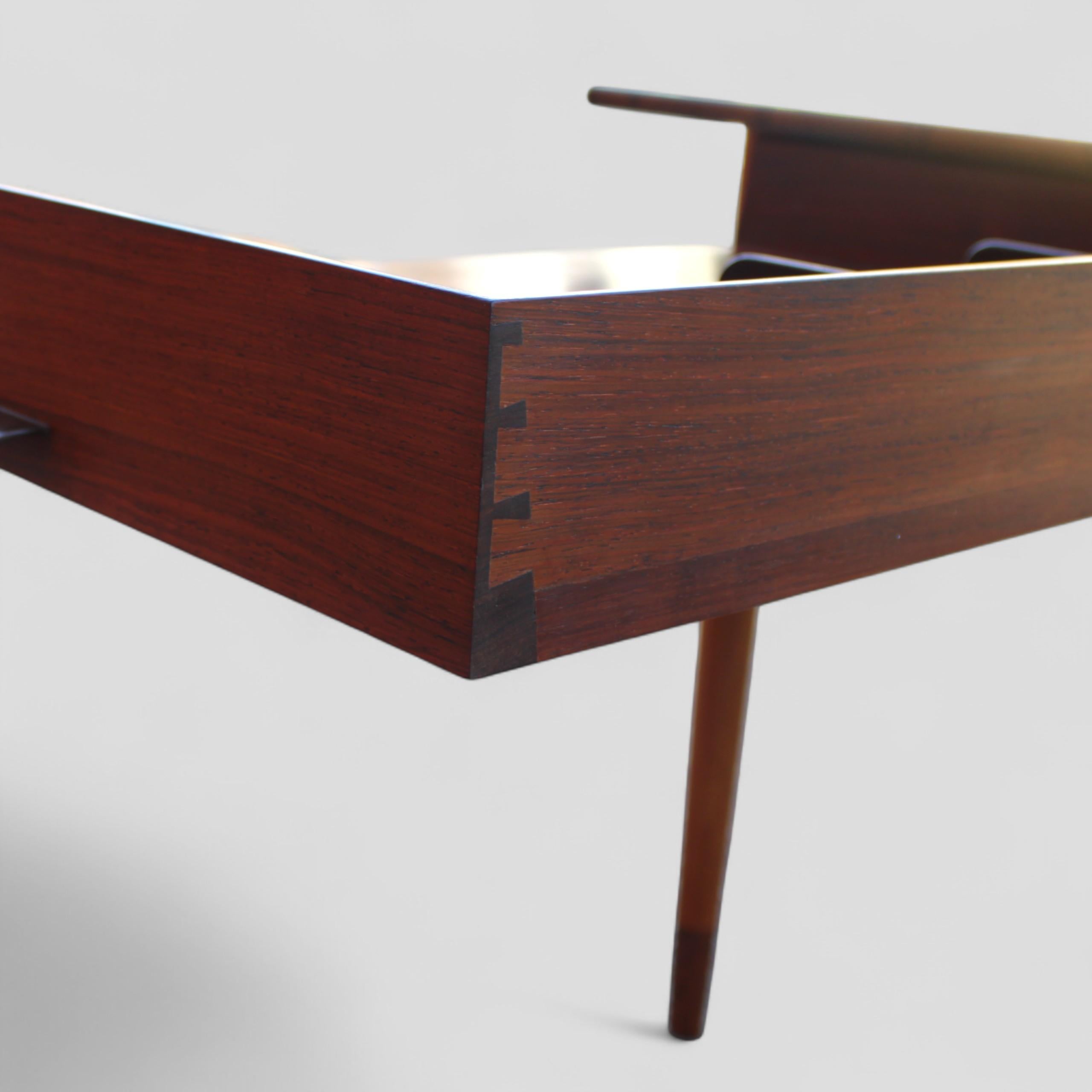 Un raro tavolo da lavoro combinato con sezione Writingdesk di Bent Moudt degli anni '50 in vendita 2