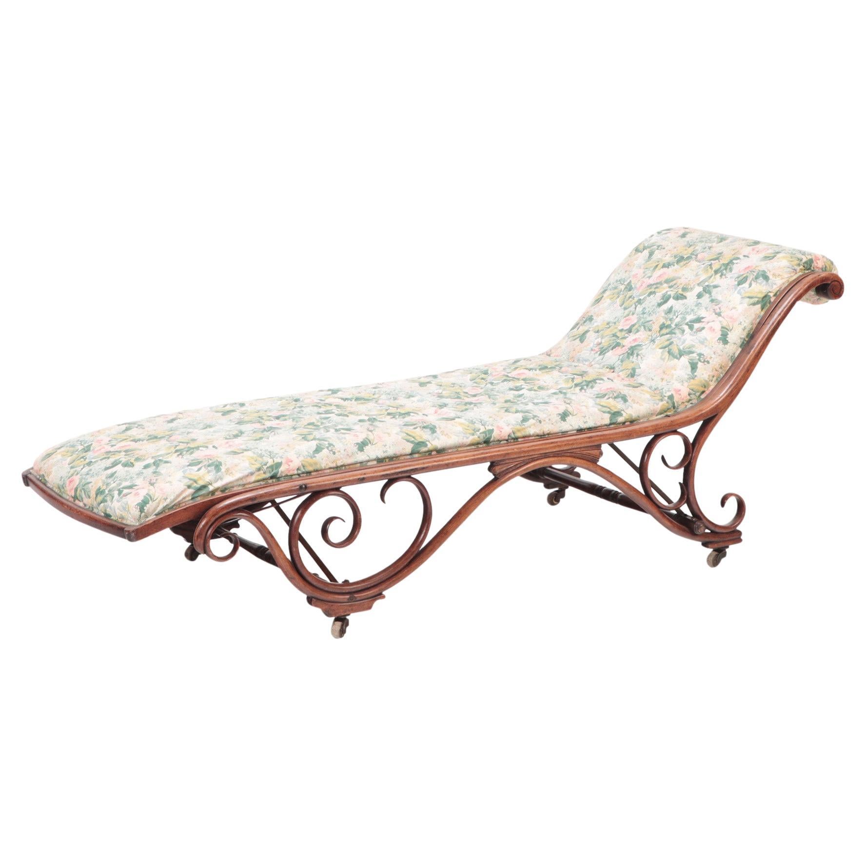 Bentwood and Upholstered Chaise Lounge by Thonet circa 1900 For Sale