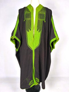 A Berber djellaba in wool, embroidered with floche silk – Tunisia C. 1900-1930