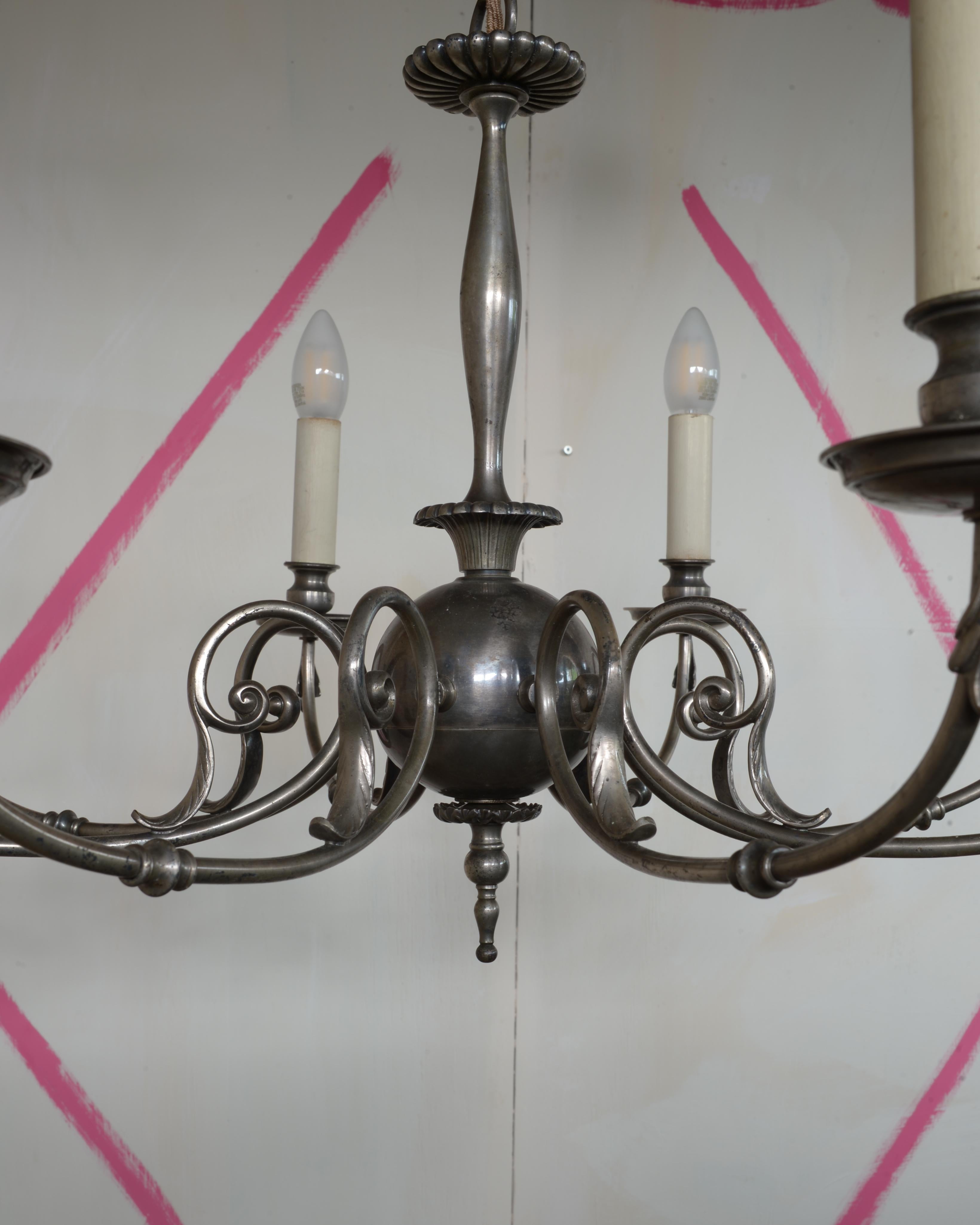 Art Déco A Berlin Deko Eight Light Chandelier Made of a Silver Toned Alloy in vendita