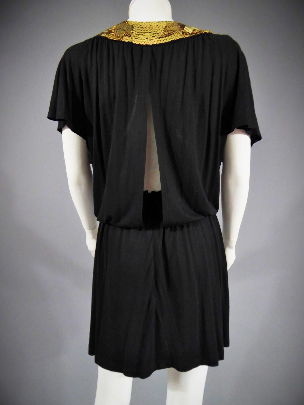 Mini robe brodée noire de Biba, Circa 1970-1980 en vente 6