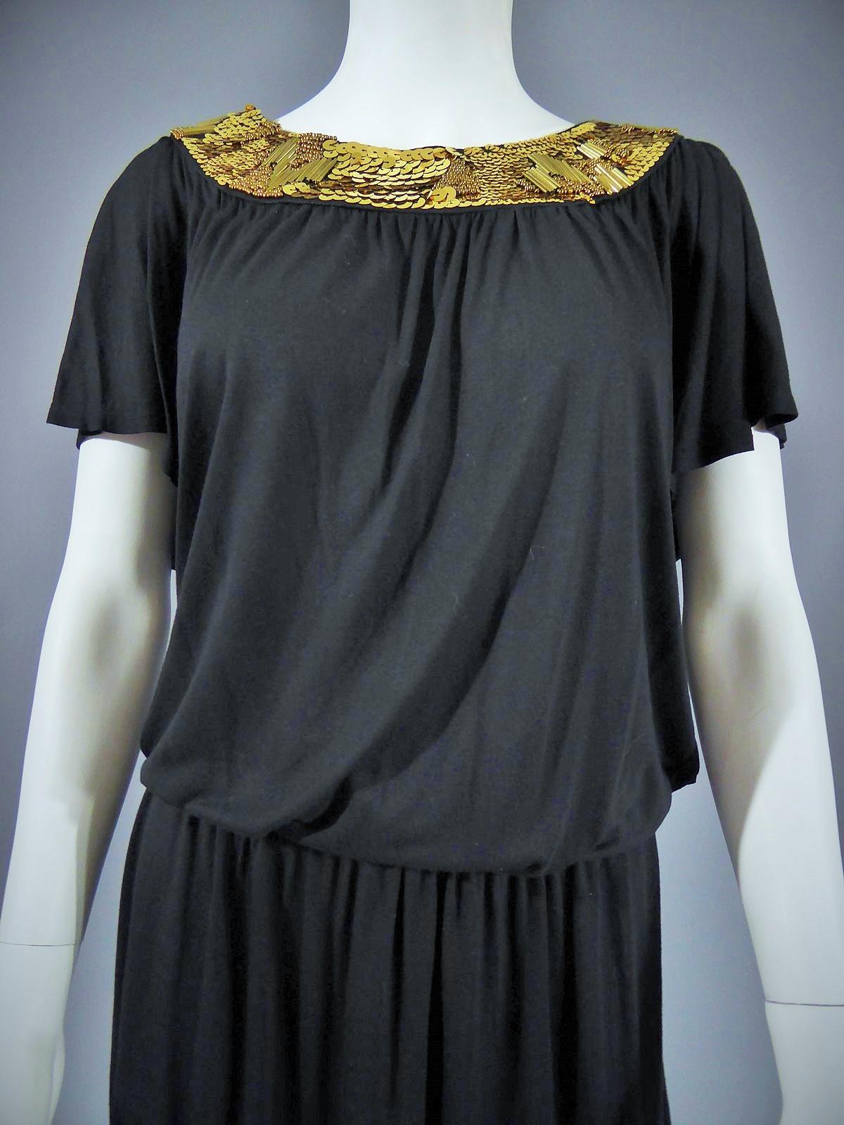 Un minivestido Biba negro bordado, Circa 1970-1980 Negro en venta