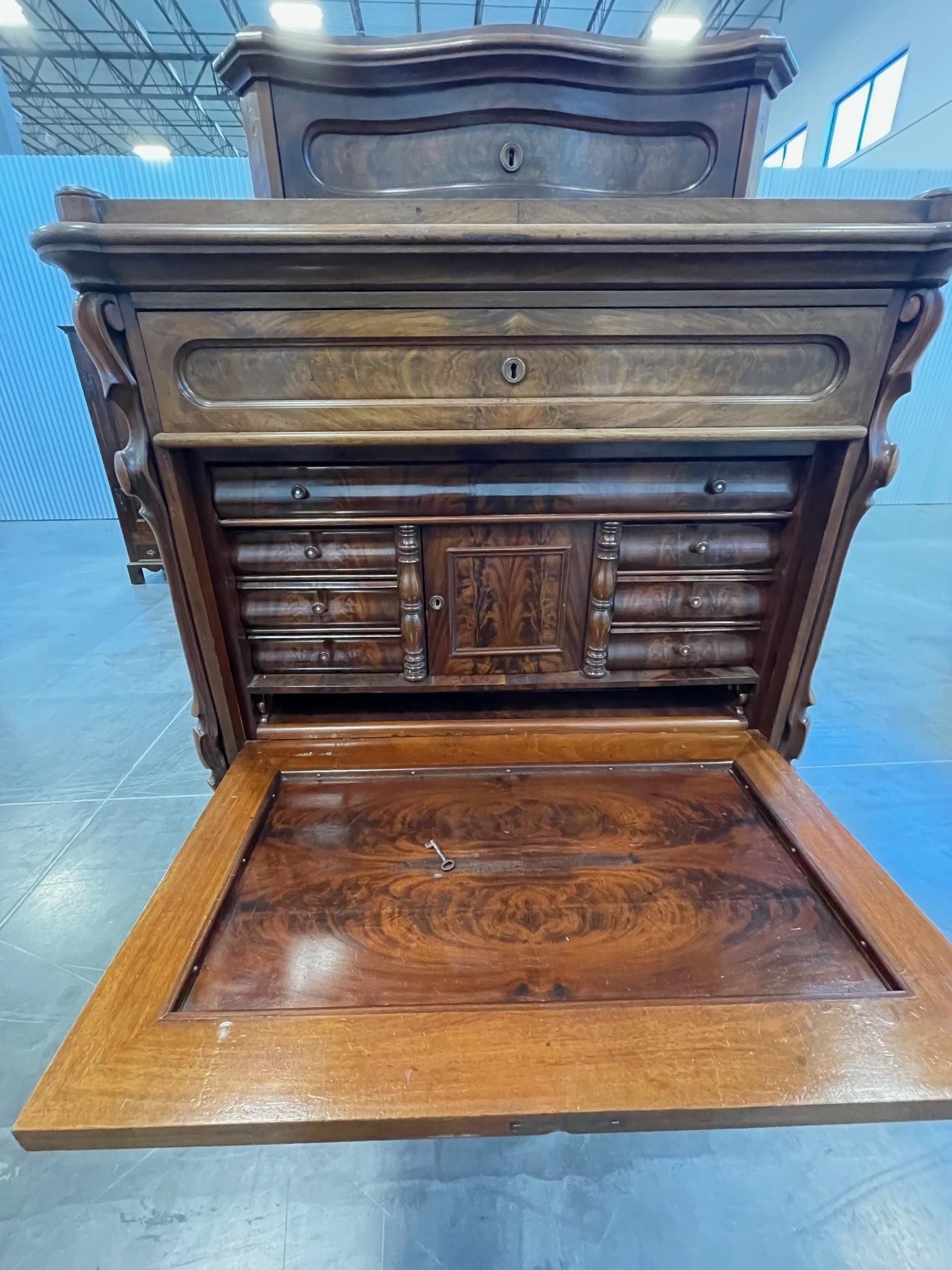 A Biedermeier Chest with Secretaire Circa 1850 In Good Condition For Sale In Flower Mound, TX