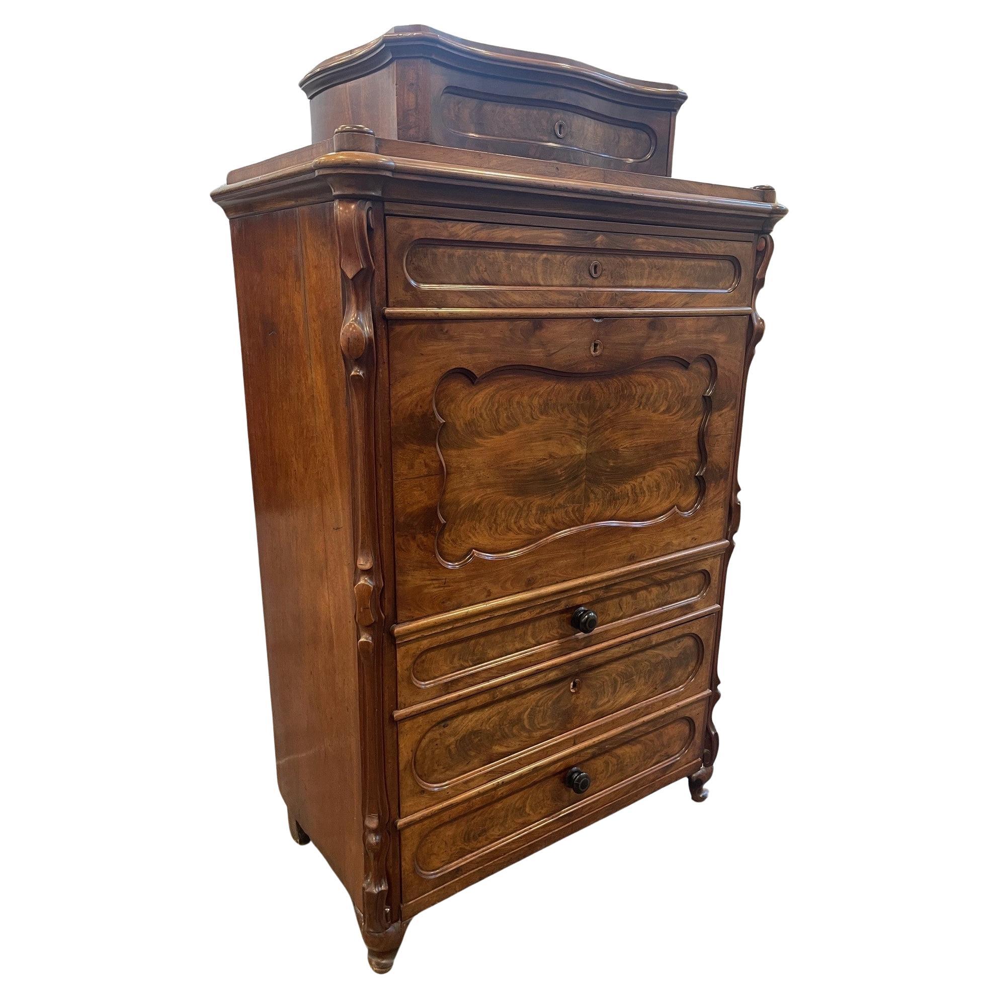 Arcón Biedermeier con secreter circa 1850