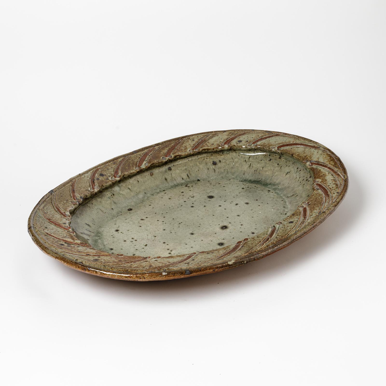 Beaux Arts Big Ceramic Dish by Gustave Tiffoche, circa 1960-1970 For Sale