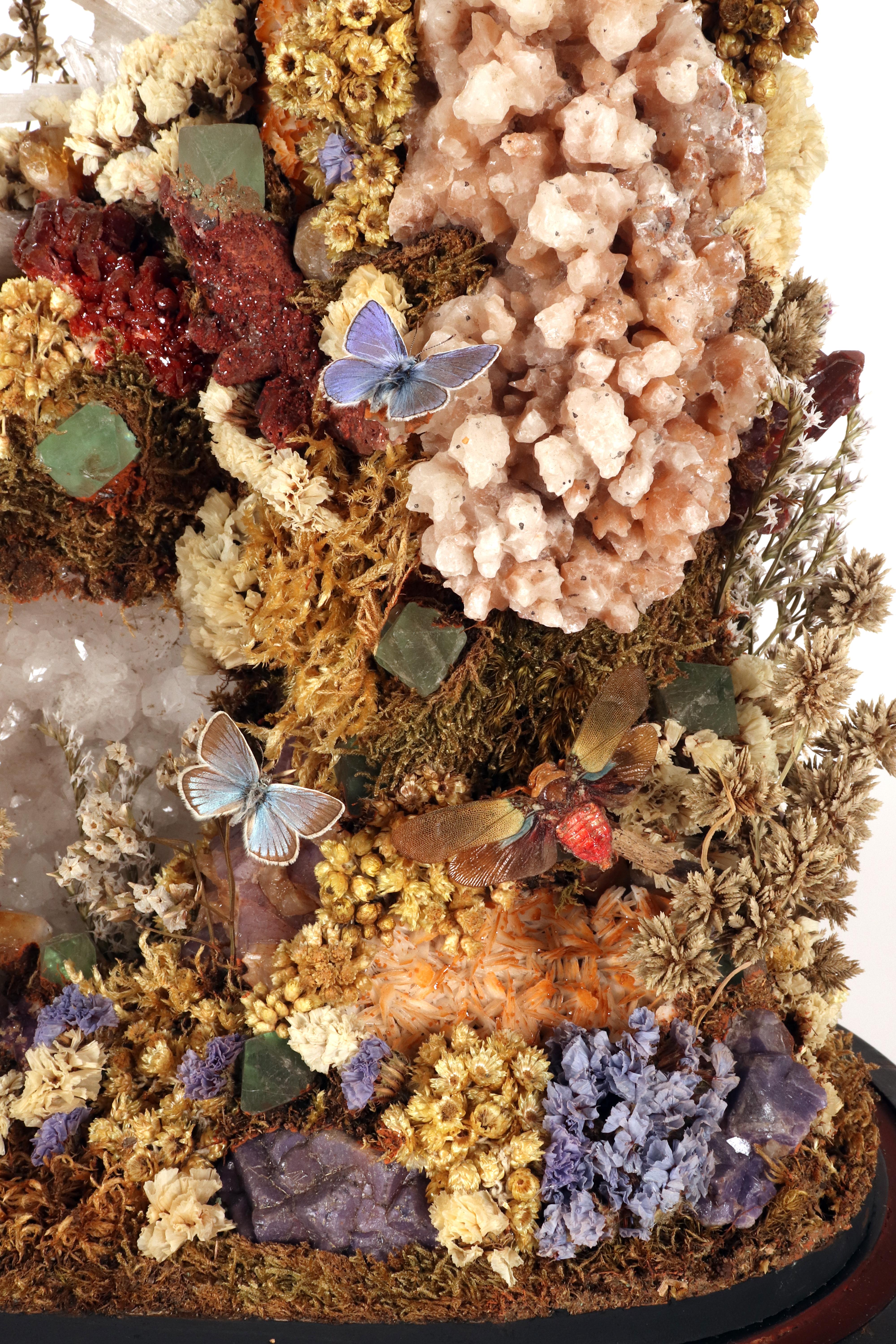 Un gran diorama con cristales, mariposas y flores, Italia 1870. en venta 9