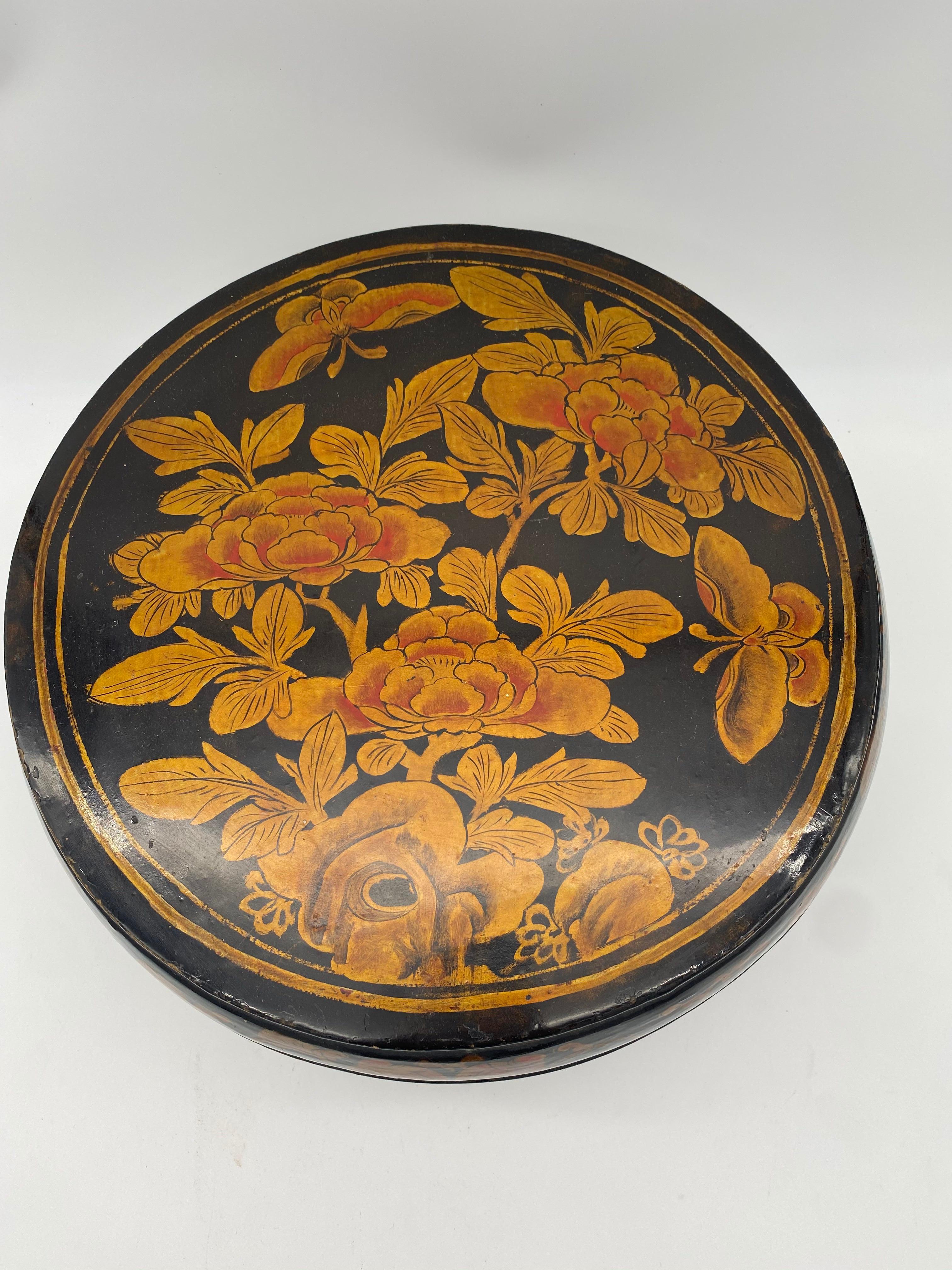 Hand-Carved Big Golden Black Lacquer Chinese Box
