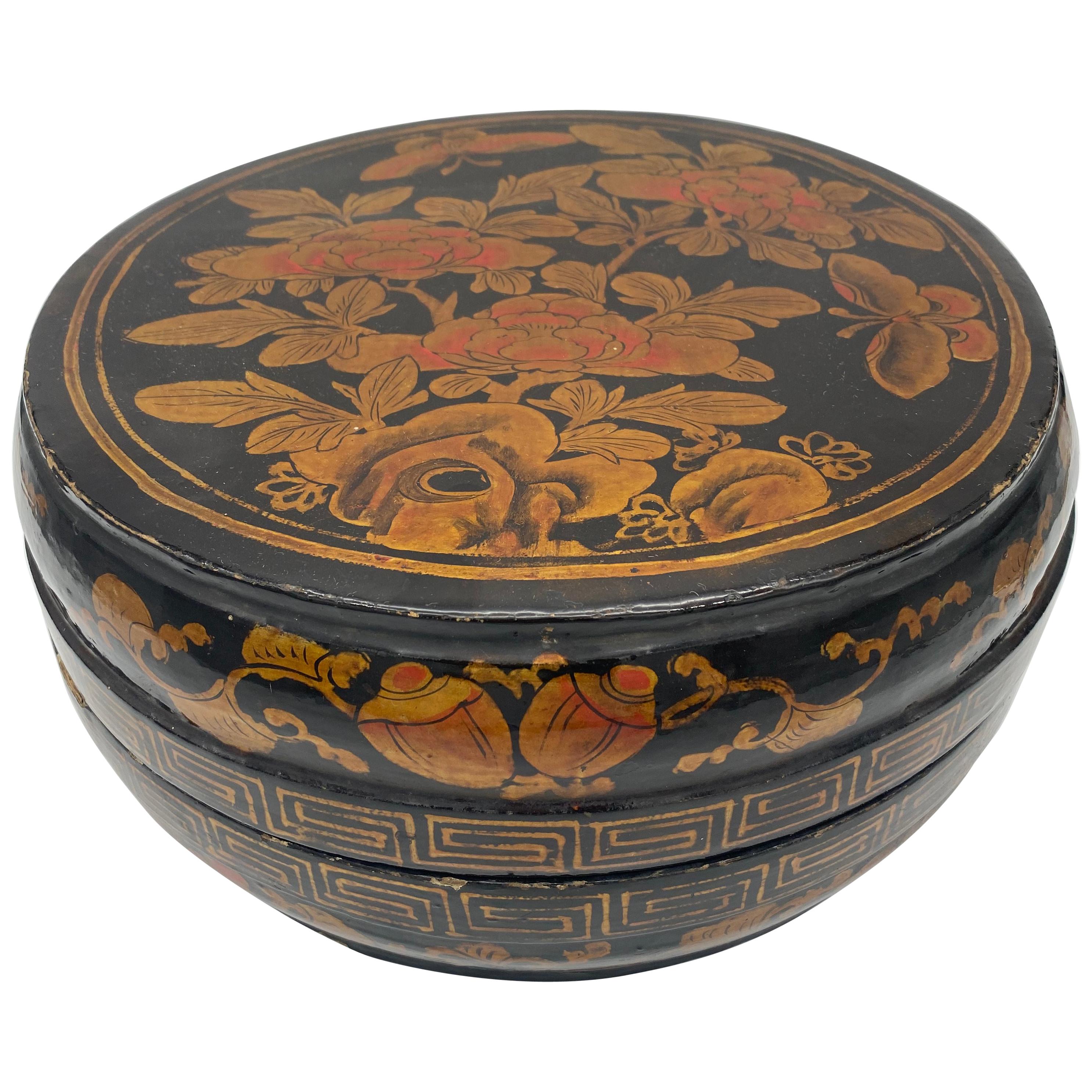 Big Golden Black Lacquer Chinese Box