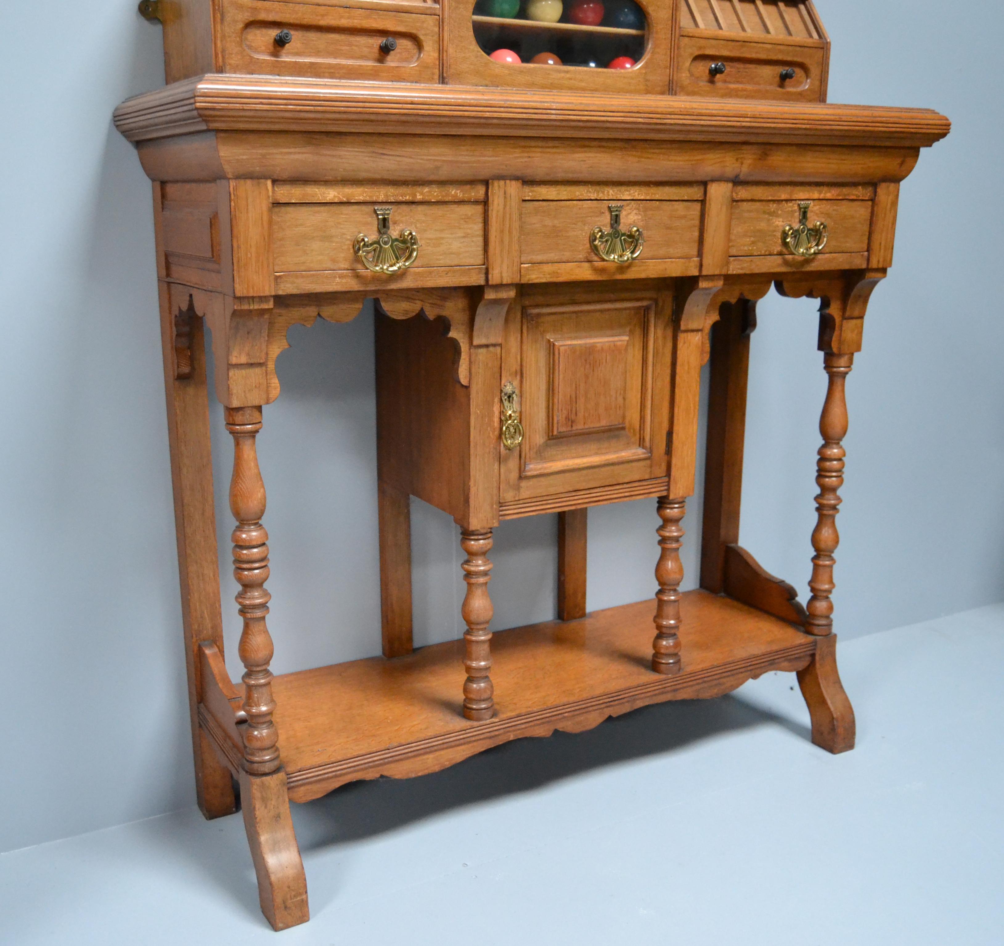 Late 19th Century Billiard snooker  pool scoring cabinet of english oak victorian 1880 For Sale