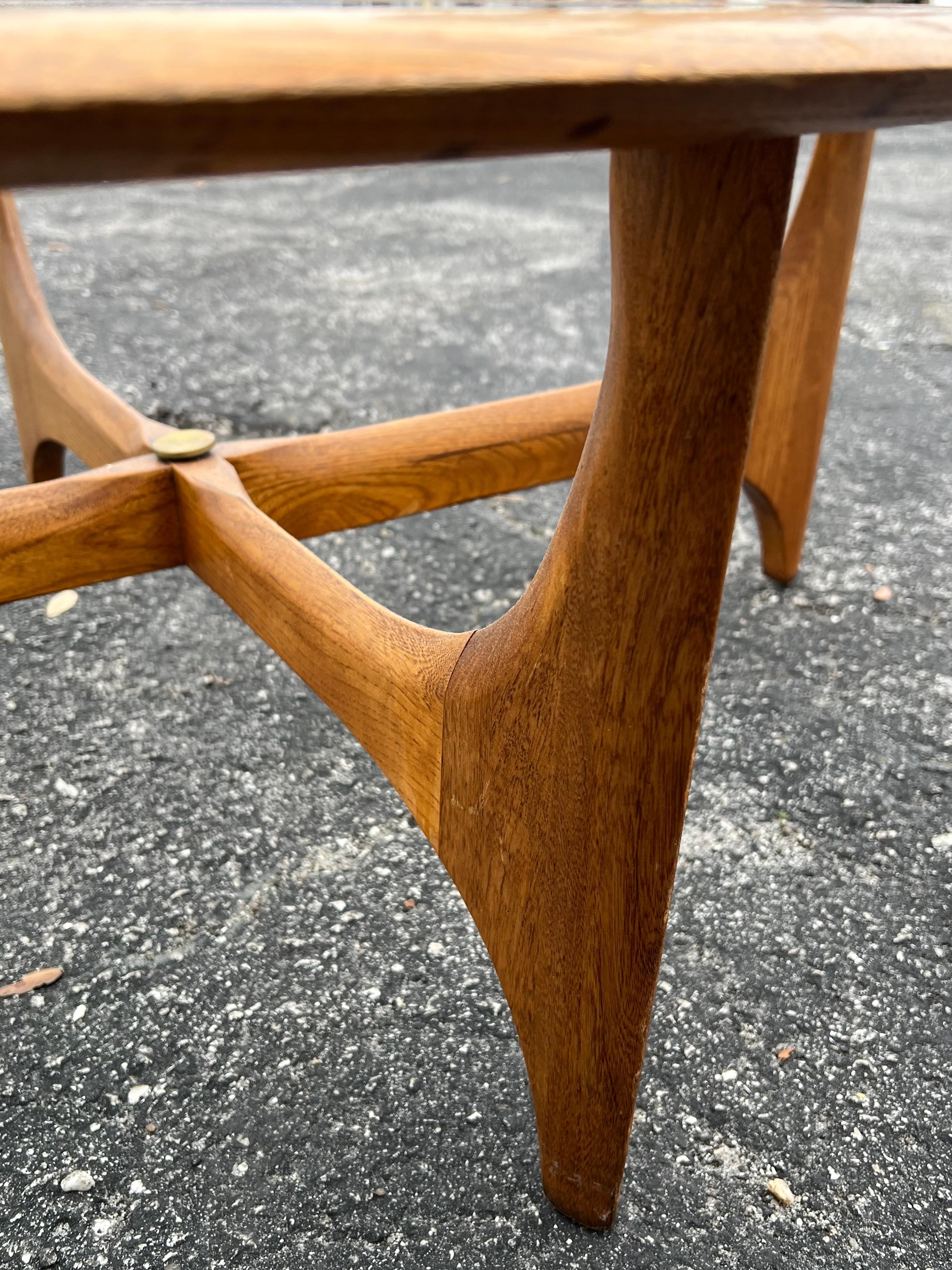 Table basse biomorphique de Lane  1960's en vente 2