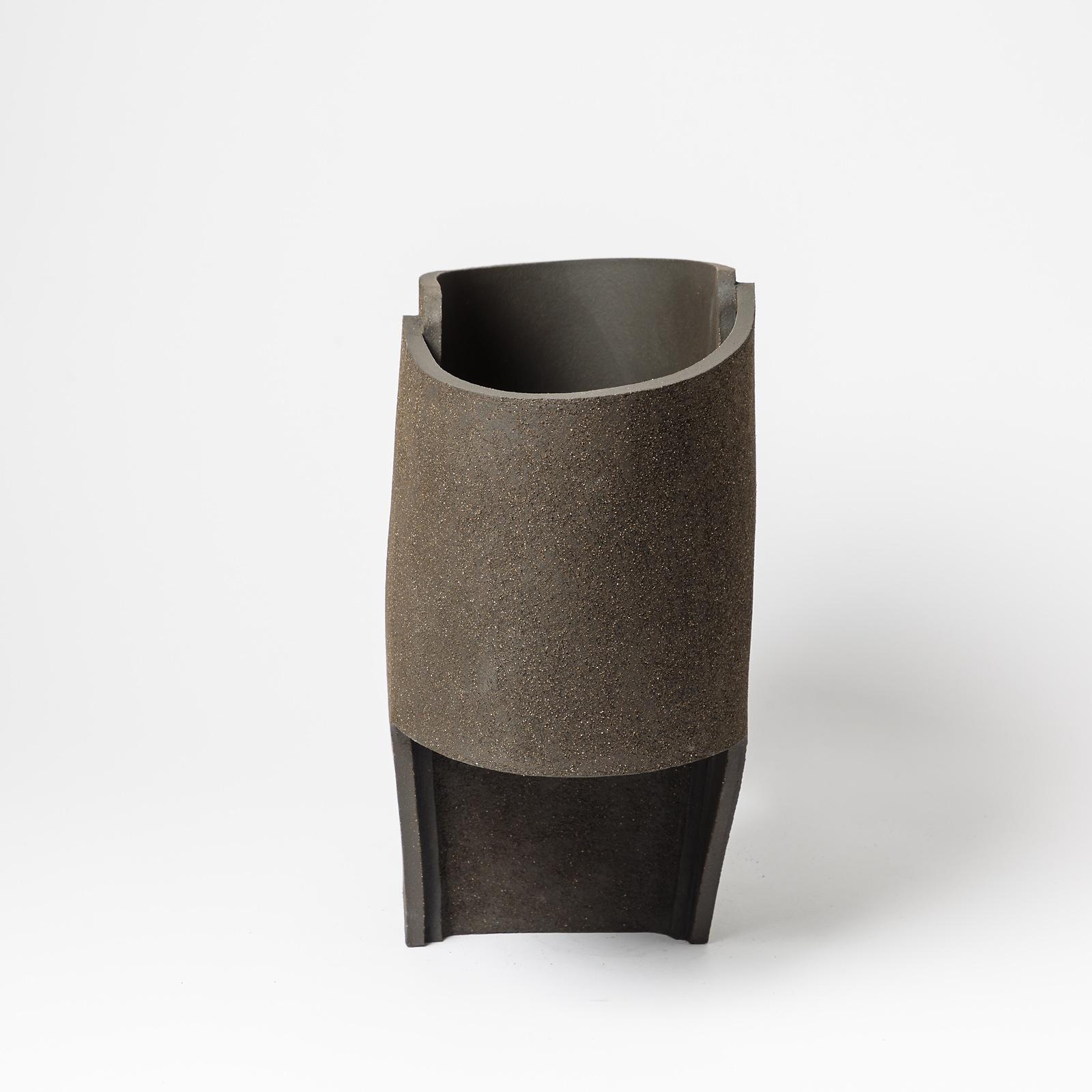 XXIe siècle et contemporain Lampe de table en céramique noire de Denis Castaing, 2022 en vente
