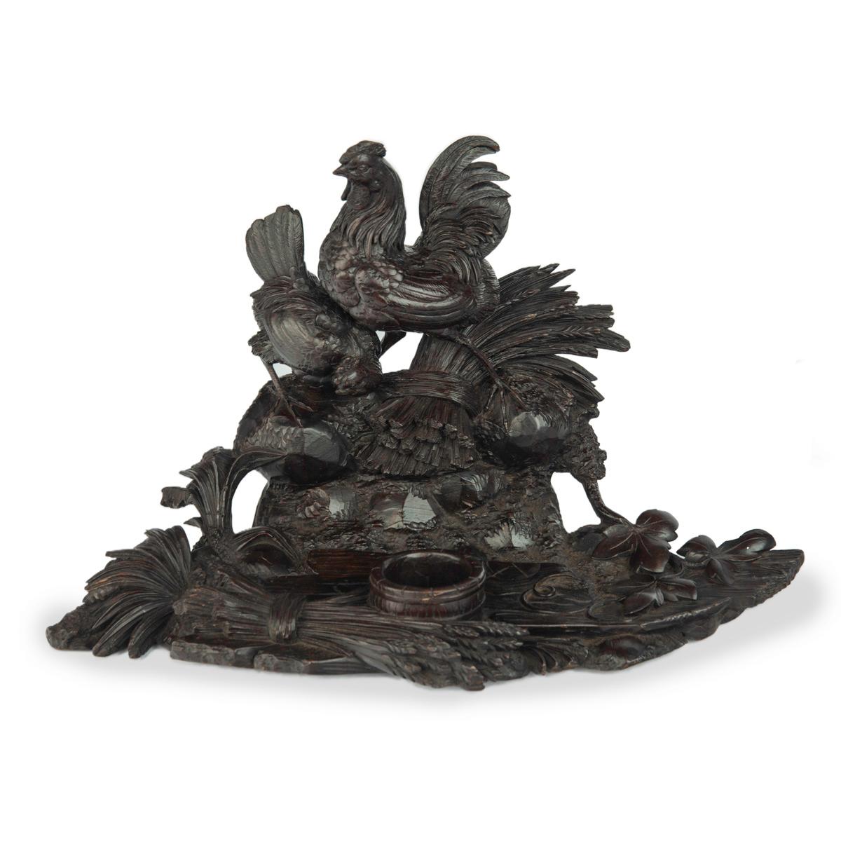 A Black Forest carved wood inkwell with wheat sheafs and poultry In Good Condition For Sale In Lymington, Hampshire