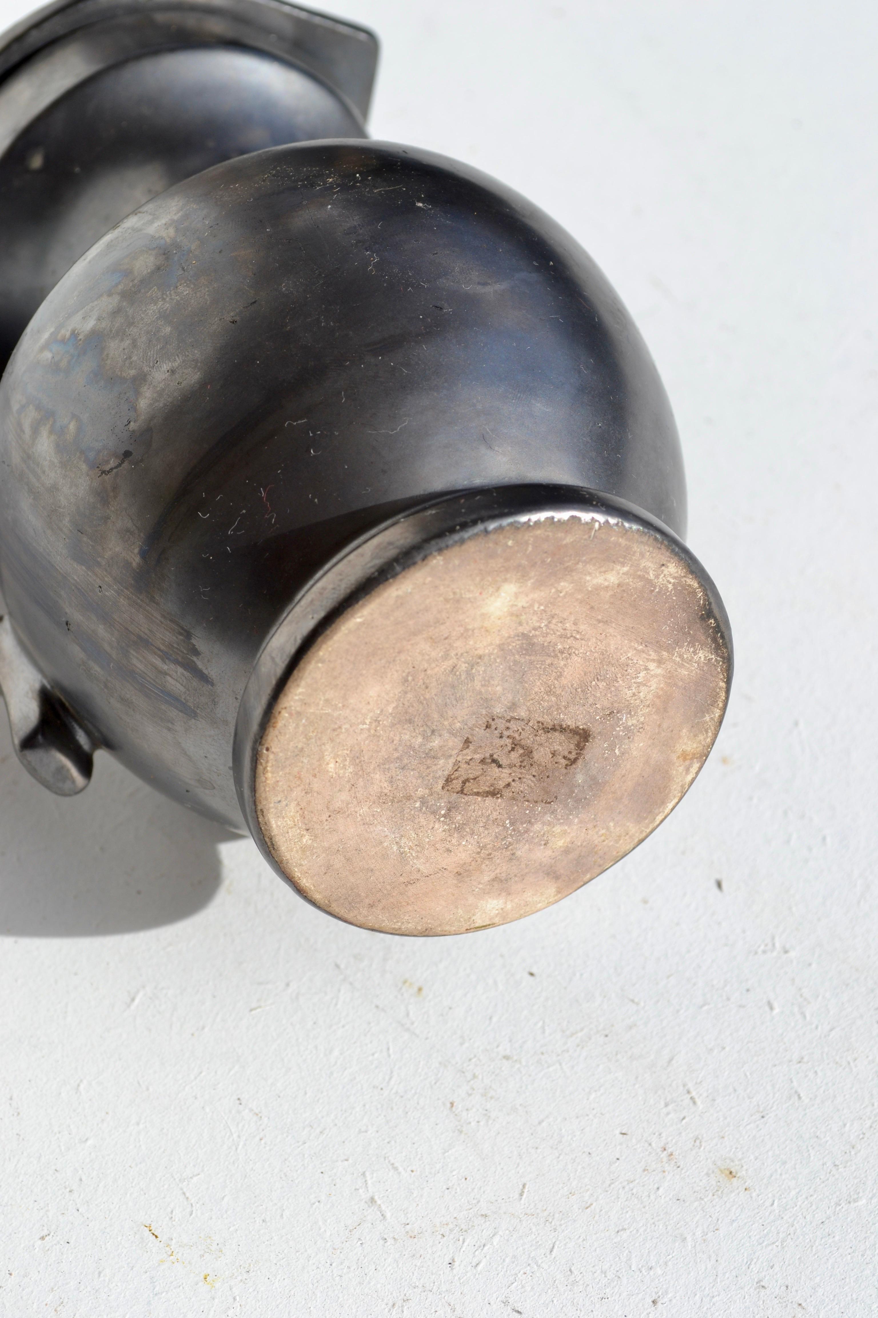 Mid-Century moderno Brocca in ceramica smaltata nera, Francia, metà del secolo scorso, circa 1950 in vendita