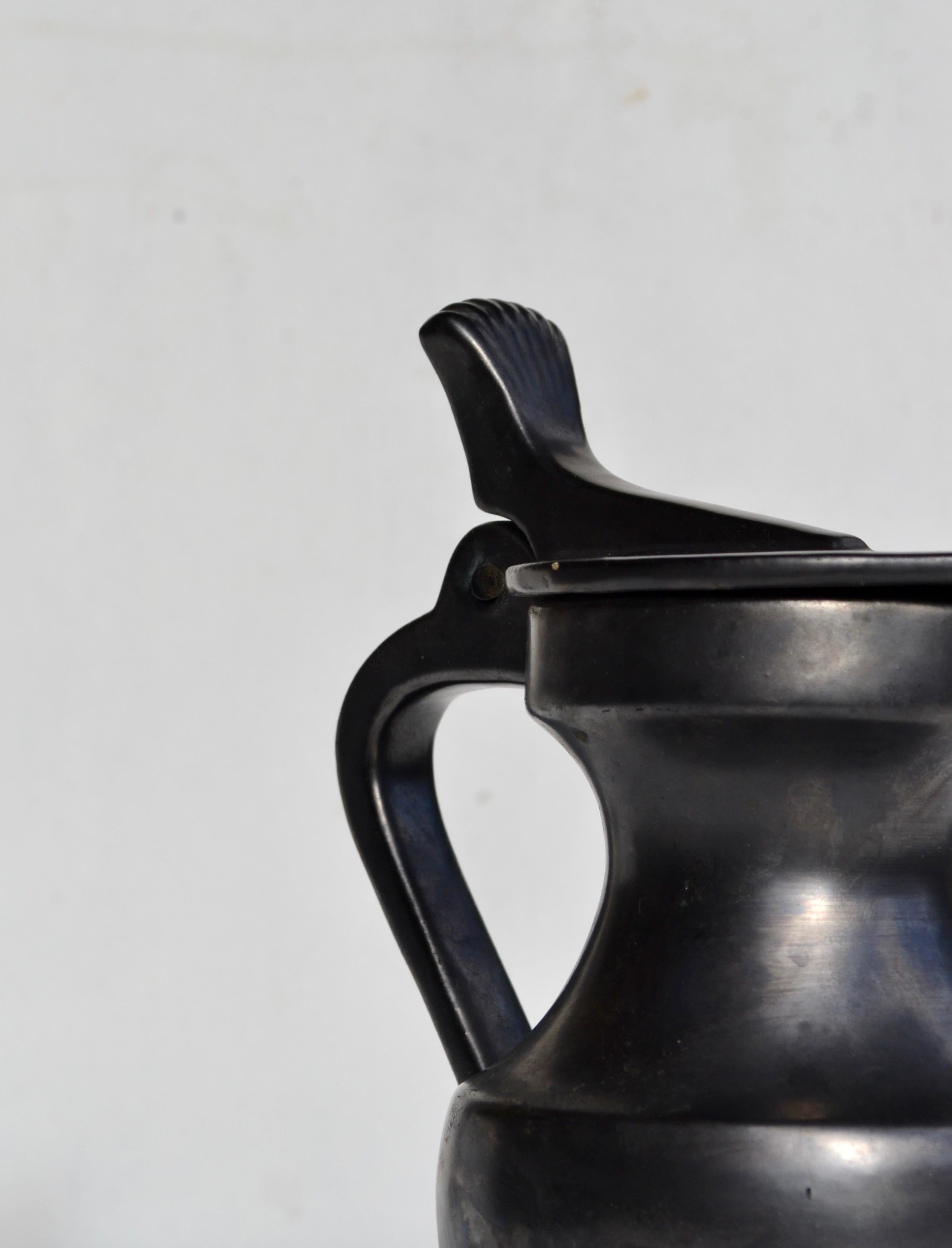 Brocca in ceramica smaltata nera, Francia, metà del secolo scorso, circa 1950 in vendita 2