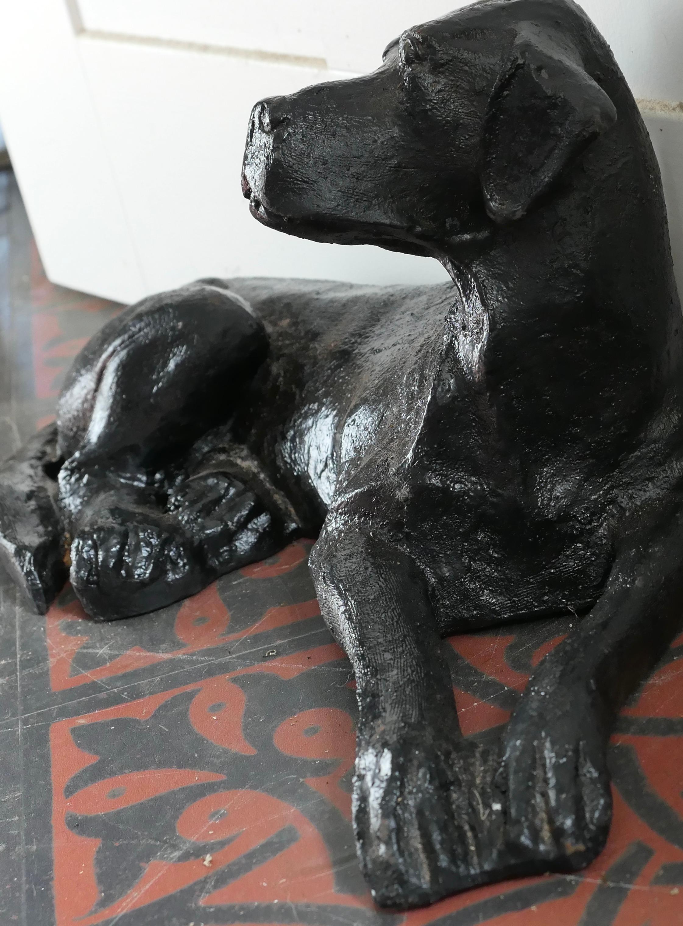 Fer Un chiot labrador noir, arrêt de porte  Une pièce charmante pour tous les amoureux des chiens en vente
